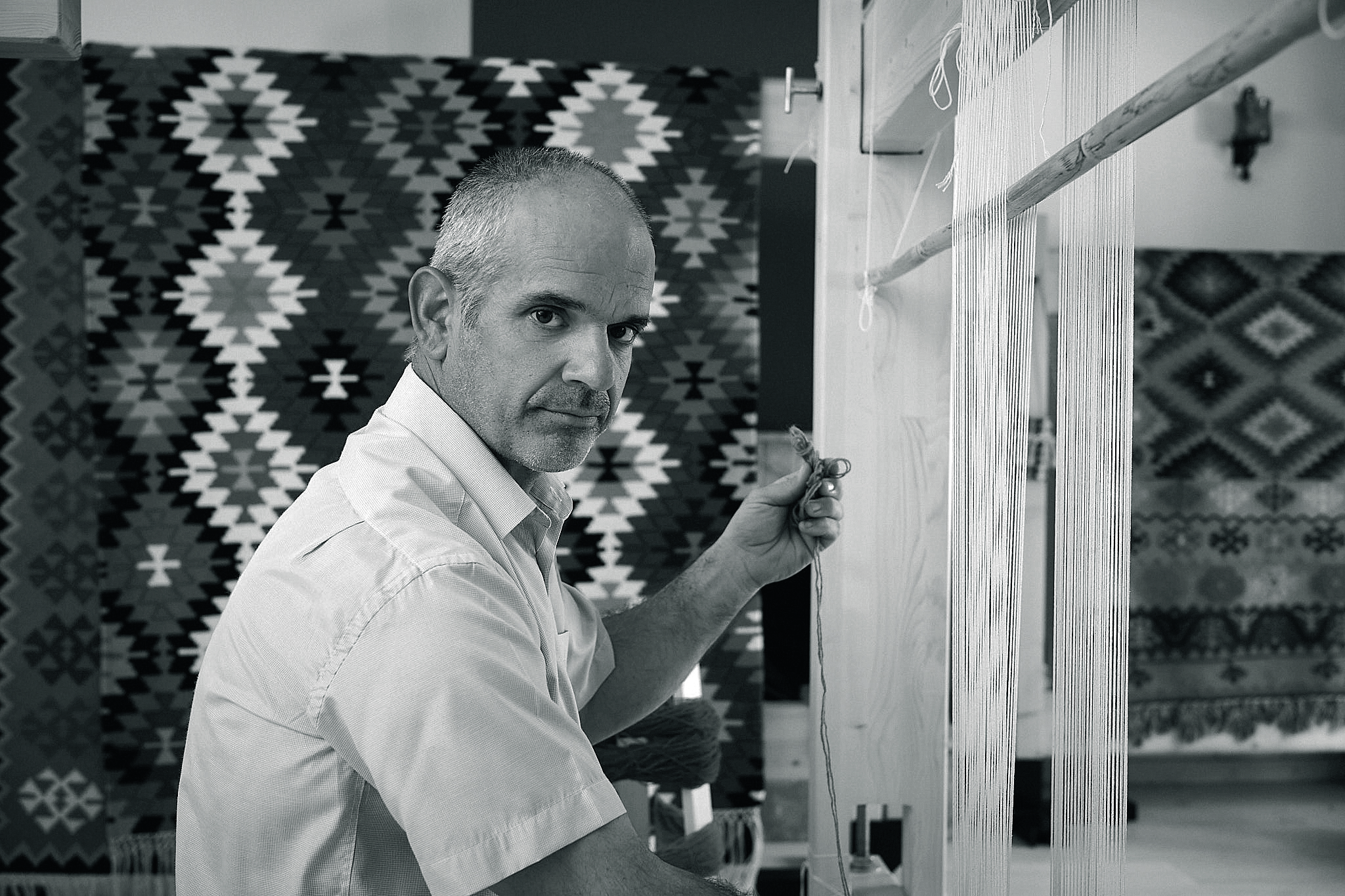 Οι υφαντές και οι υφάντρες που διατηρούν ζωντανή την ελληνική κληρονομιά-10