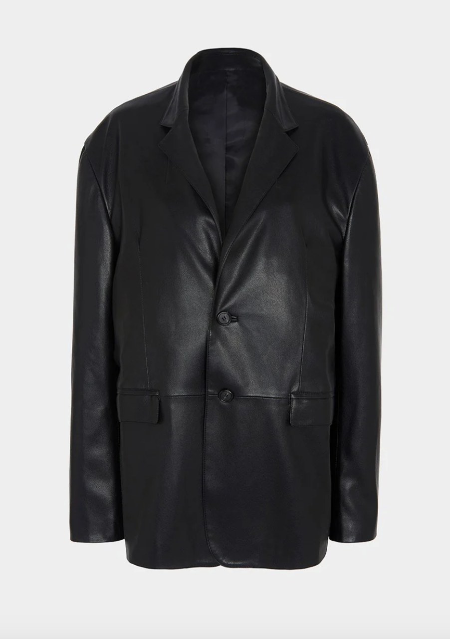 Αυτό το τζάκετ είναι η must-have επένδυση το χειμώνα: 3 εμφανίσεις για να το συνδυάσετε-5