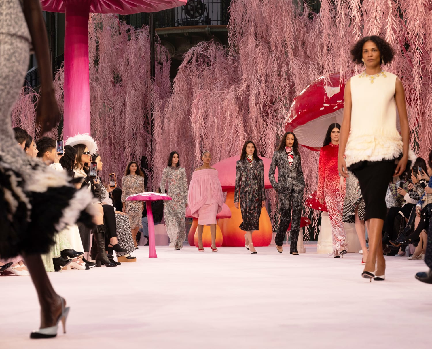 Chanel Haute Couture SS26: Ένας ύμνος στην ελαφρότητα από τον Matthieu Blazy-5