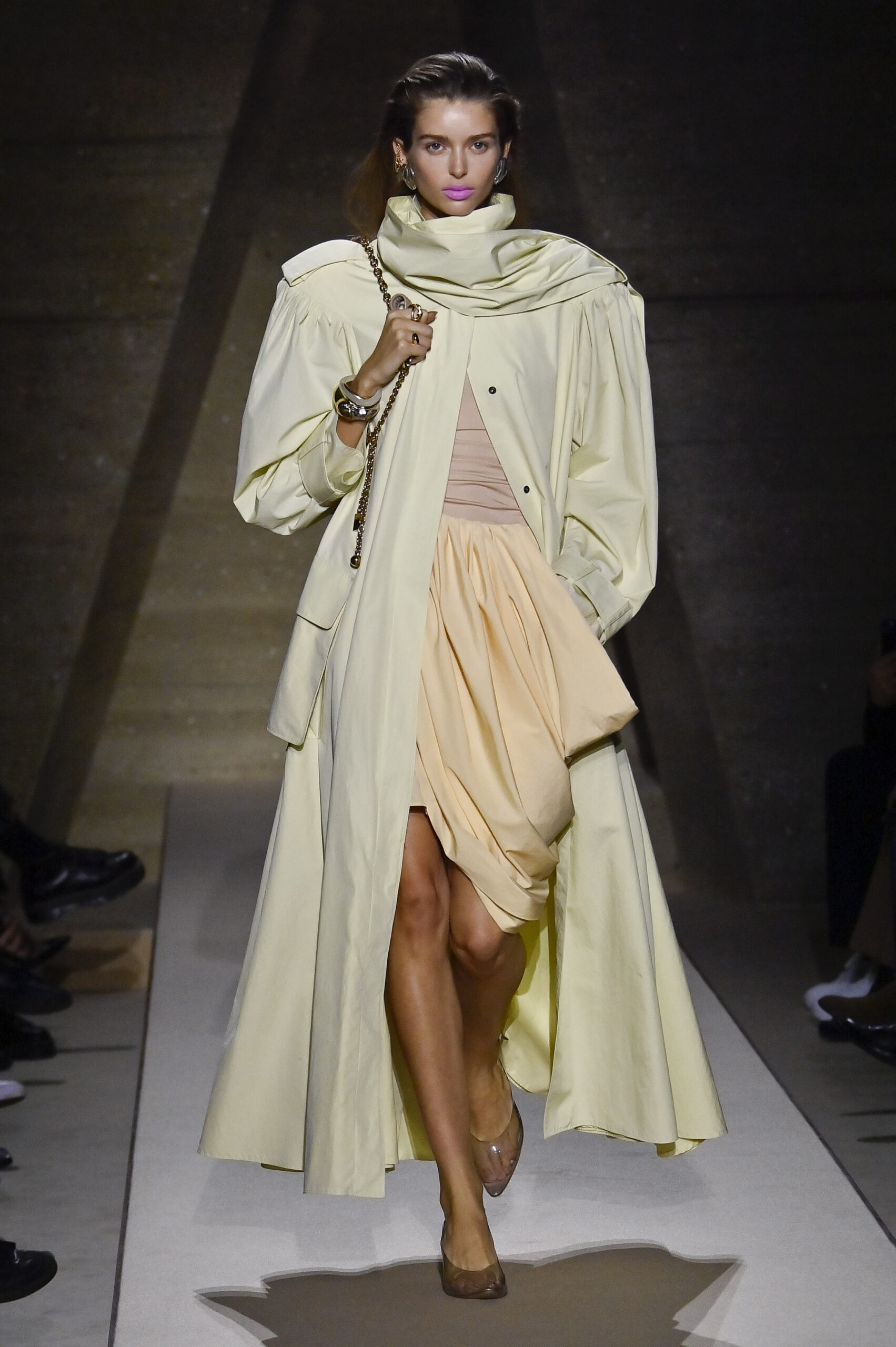 Τα 80s επιστρέφουν και αυτά είναι τα πιο σύγχρονα key-pieces για να ακολουθήσετε την τάση-4