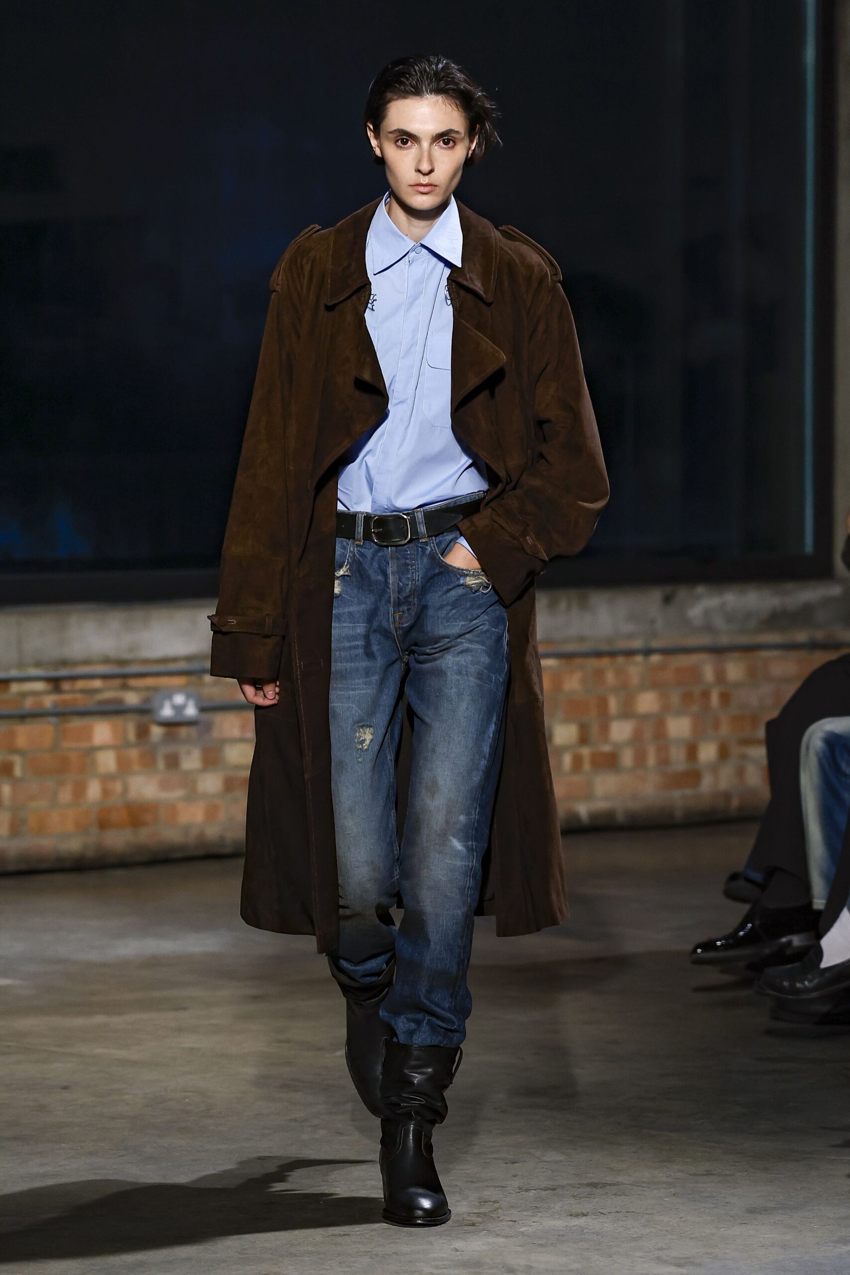 Φέτος, θα φορέσουμε ξεθωριασμένα τζιν όπως στα 00s-1