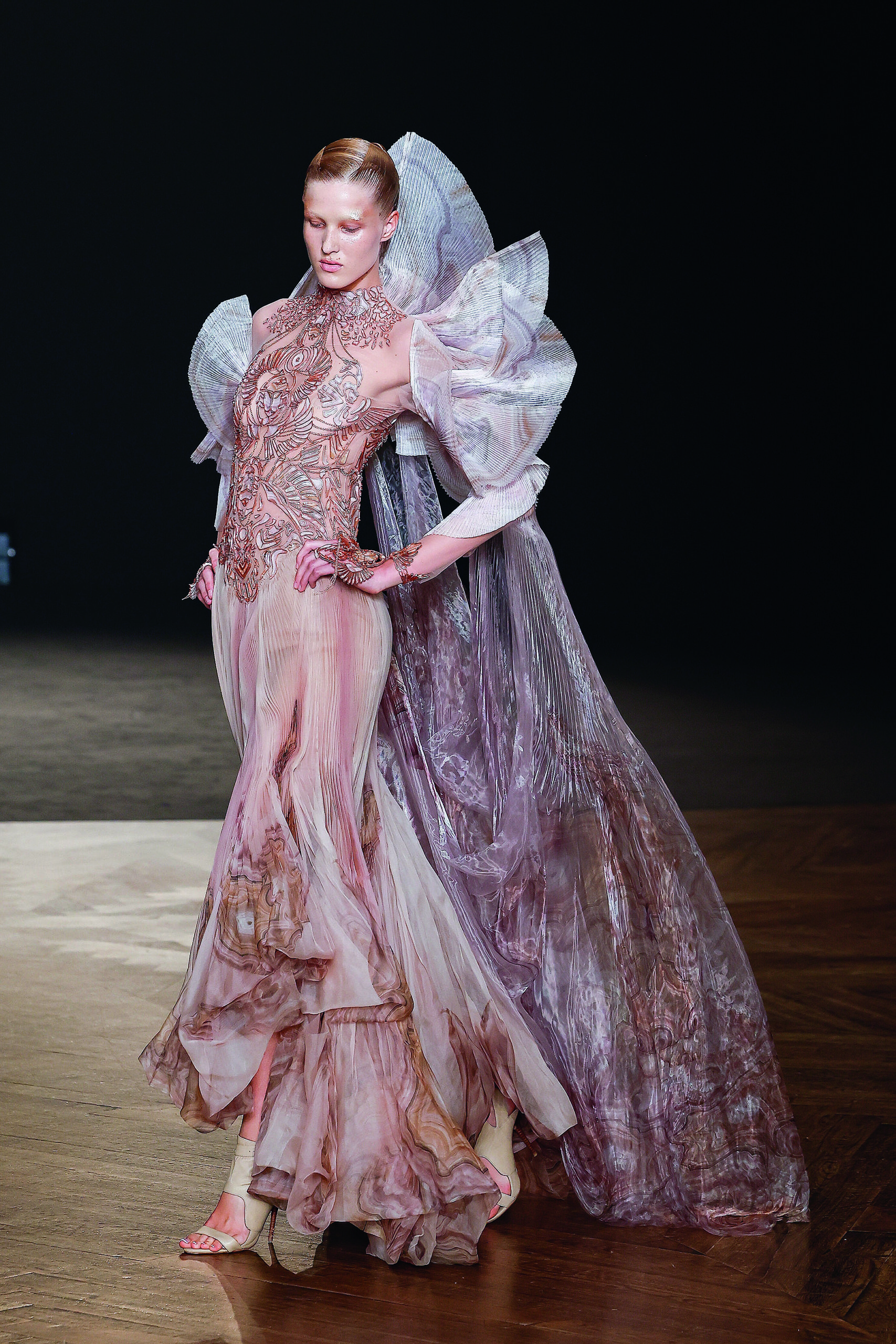 Πώς η τεχνητή νοημοσύνη αλλάζει την υψηλή ραπτική;-2