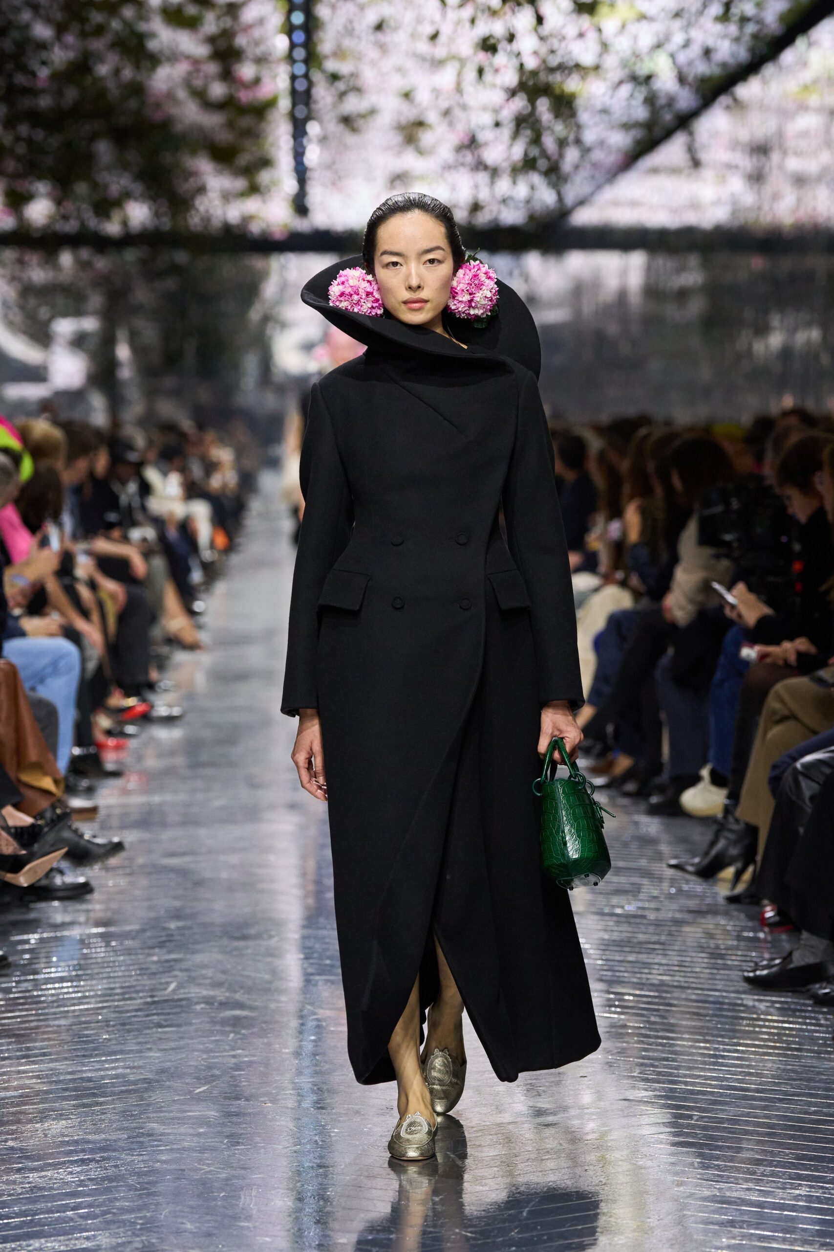 Dior Haute Couture SS26: Ο Jonathan Anderson ξαναγράφει τους κανόνες της υψηλής ραπτικής-2