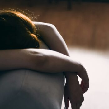 πόσες-ώρες-πρέπει-να-κοιμάστε-με-βάση-τ-389614