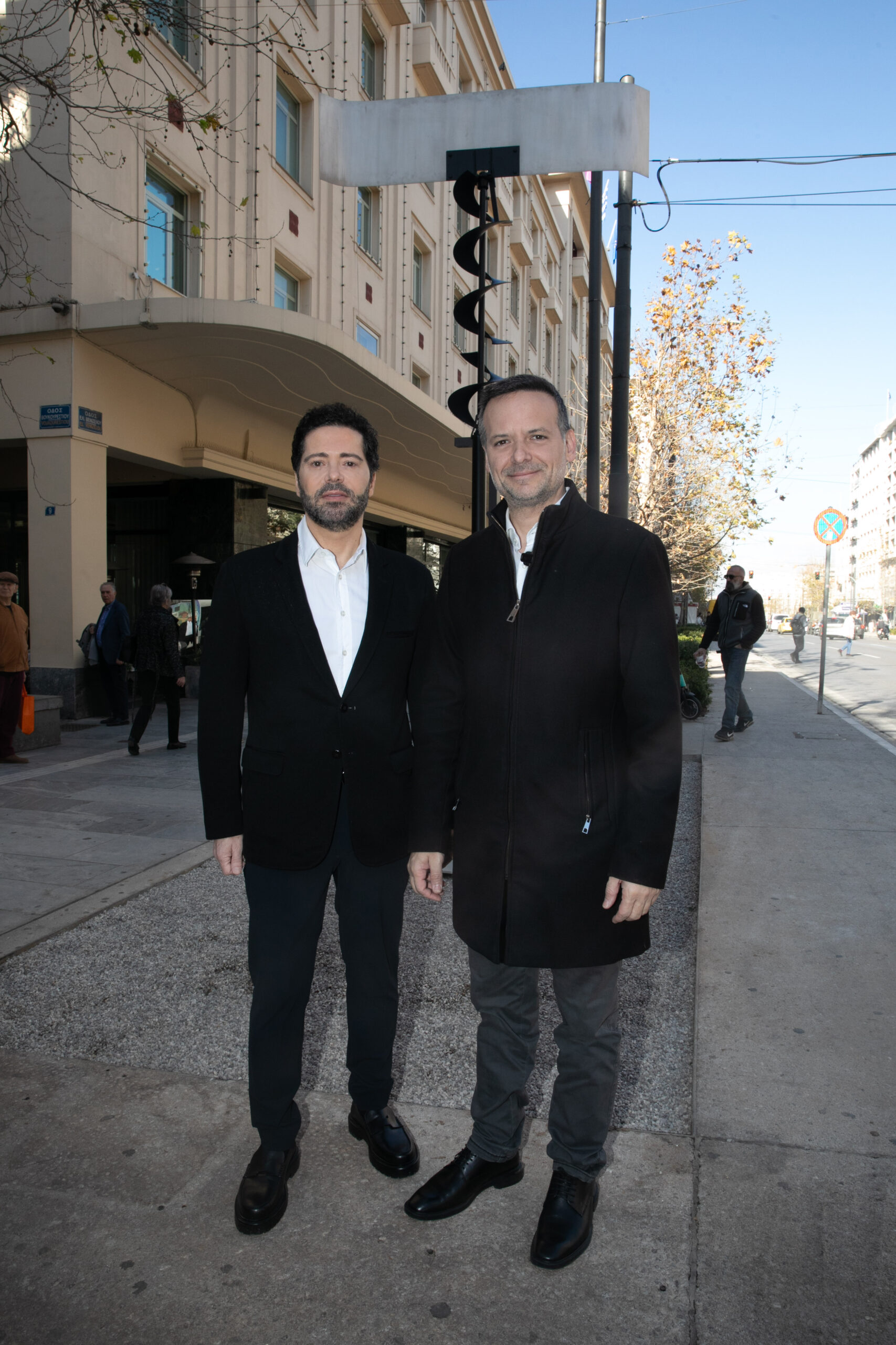 Η πόλη της Αθήνας γνωρίζει (ξανά) τον Takis-2