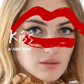 k-i-s-s-at-first-sight-το-ξενοδοχείο-the-dolli-γιορτάζει-τον-κε-390332