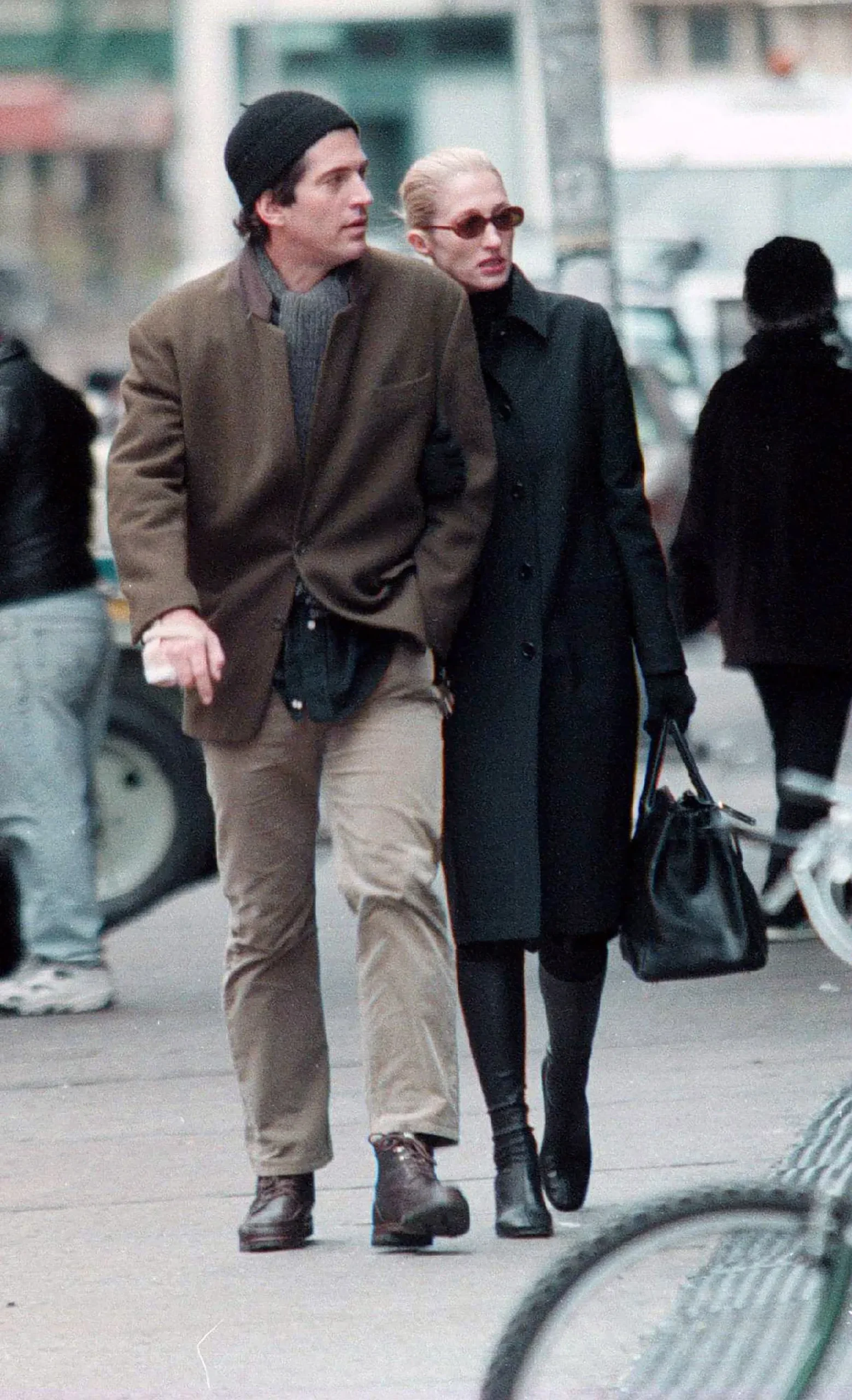 Οι πιο iconic τσάντες της Carolyn Bessette-Kennedy-1