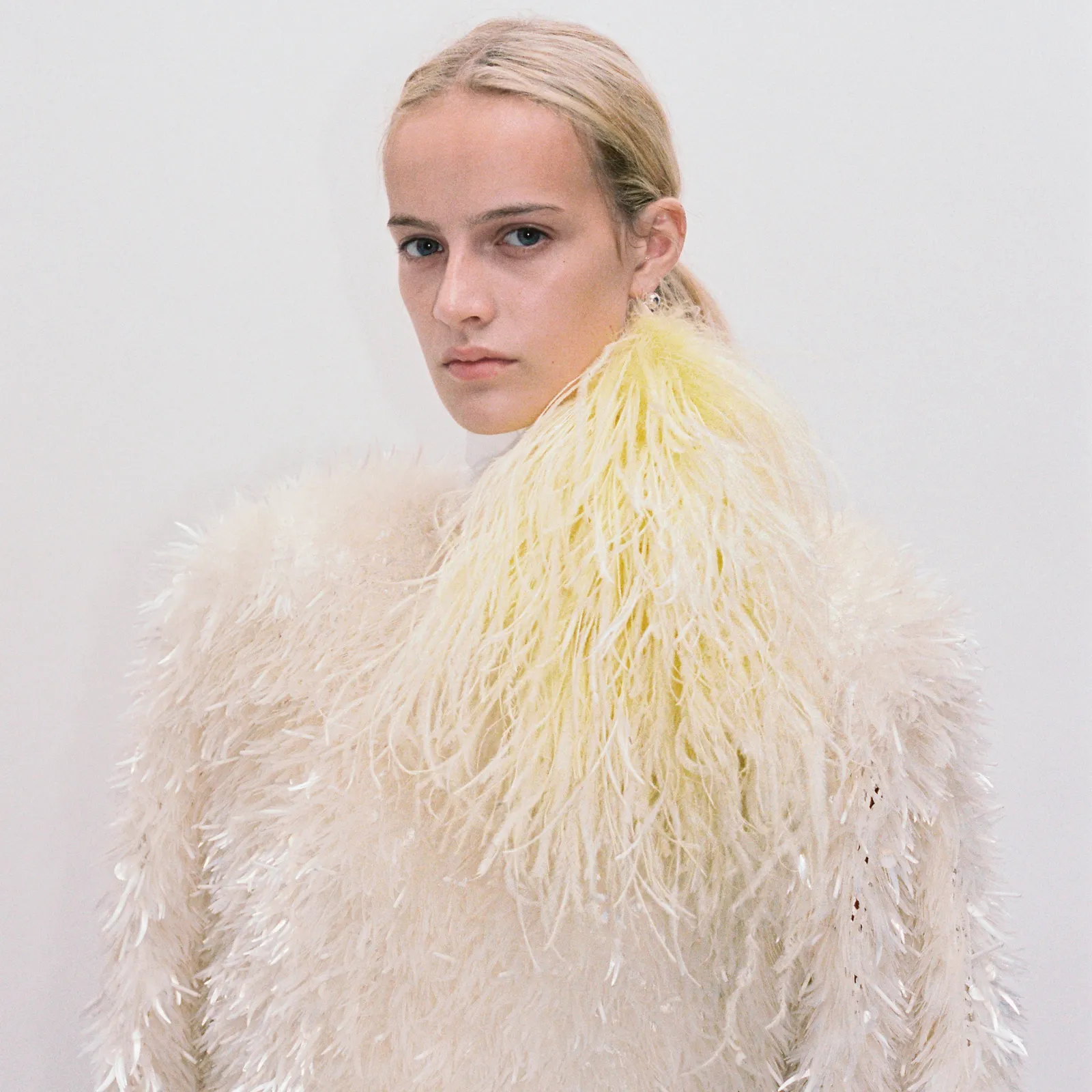 H Louise Trotter μιλά πρώτη φορά για την συλλογή της για τον Bottega Veneta και την έννοια της απτής πολυτέλειας-7