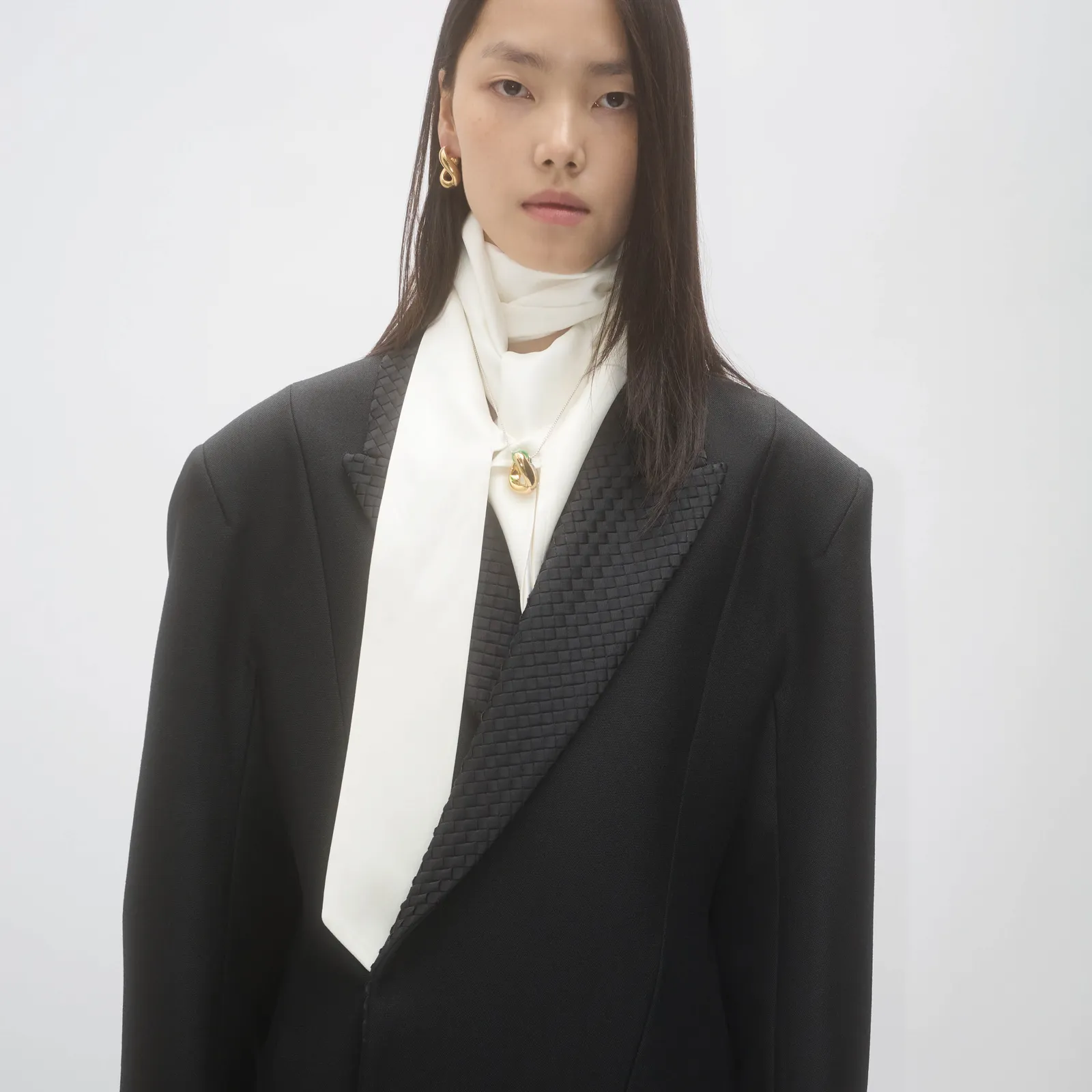 H Louise Trotter μιλά πρώτη φορά για την συλλογή της για τον Bottega Veneta και την έννοια της απτής πολυτέλειας-5