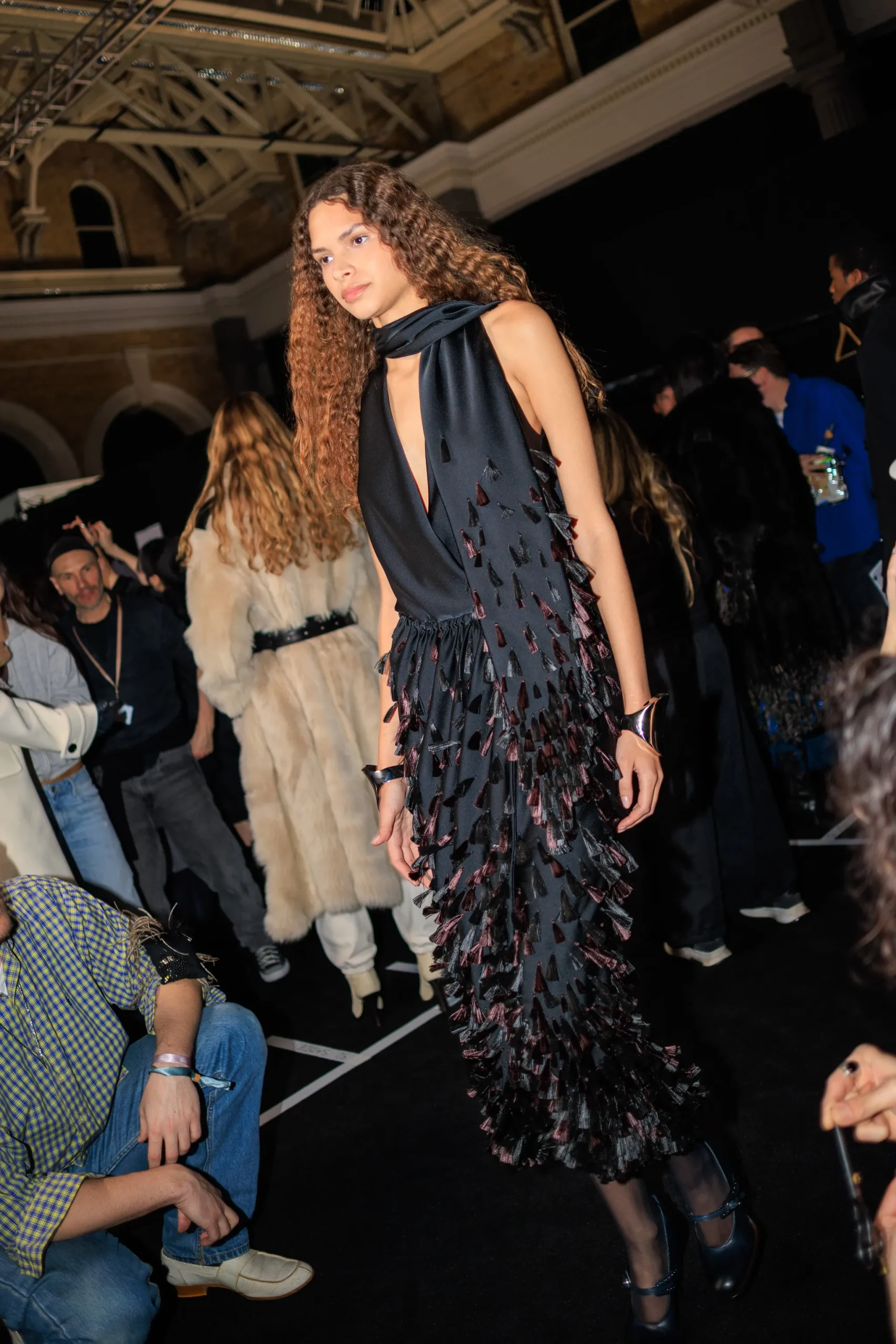 Οι καλύτερες backstage στιγμές από την Εβδομάδας Μόδας του Λονδίνου για το Φθινόπωρο 2026-13