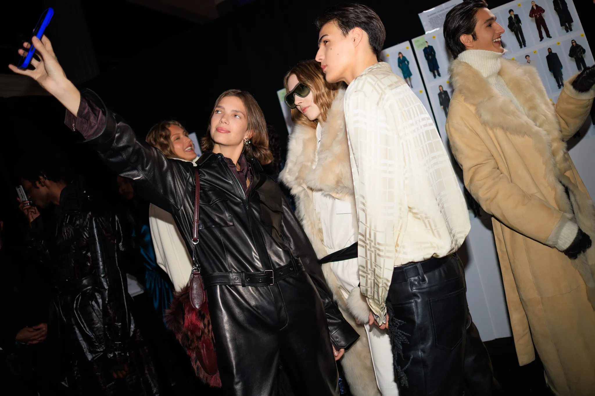 Οι καλύτερες backstage στιγμές από την Εβδομάδας Μόδας του Λονδίνου για το Φθινόπωρο 2026-15