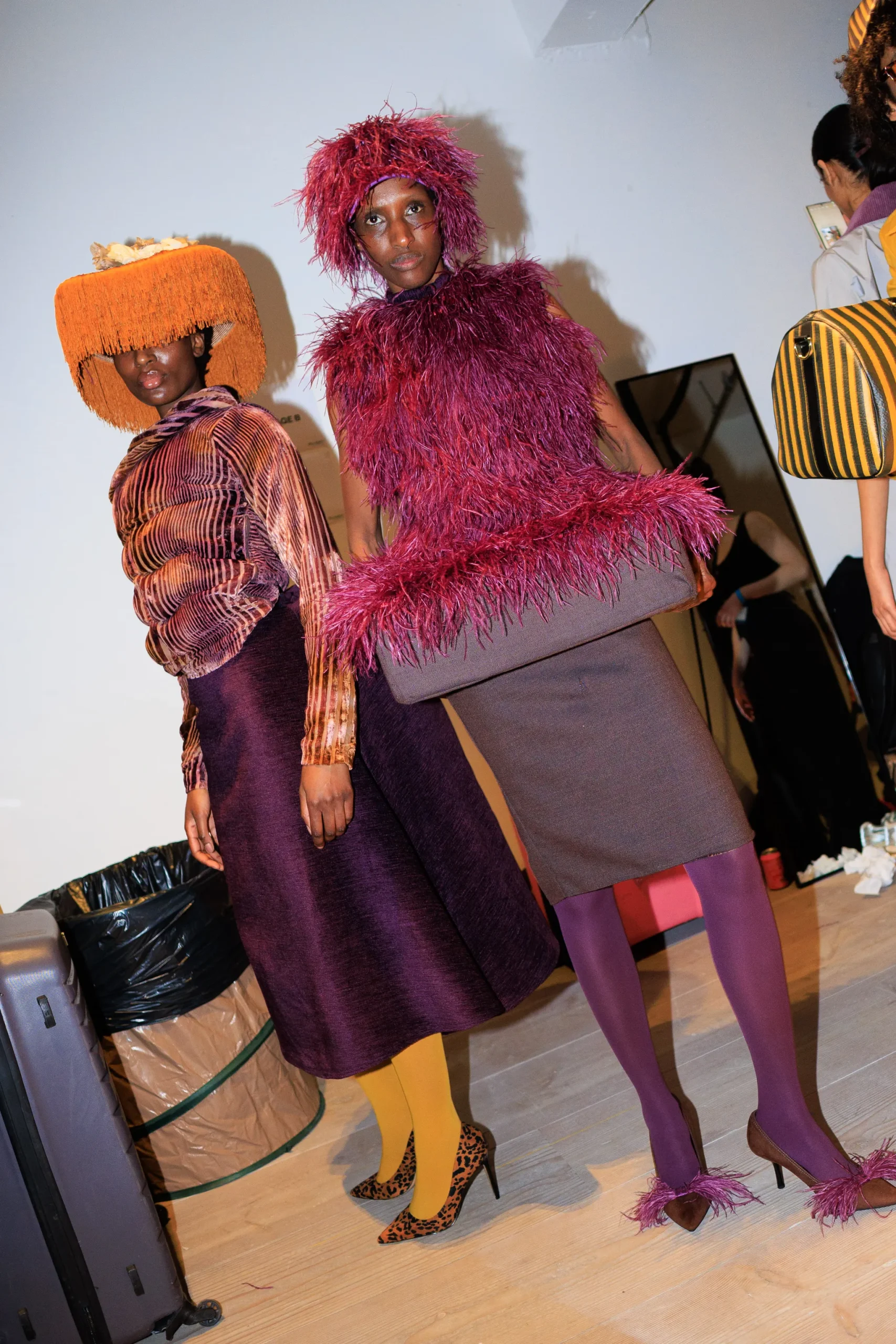 Οι καλύτερες backstage στιγμές από την Εβδομάδας Μόδας του Λονδίνου για το Φθινόπωρο 2026-43