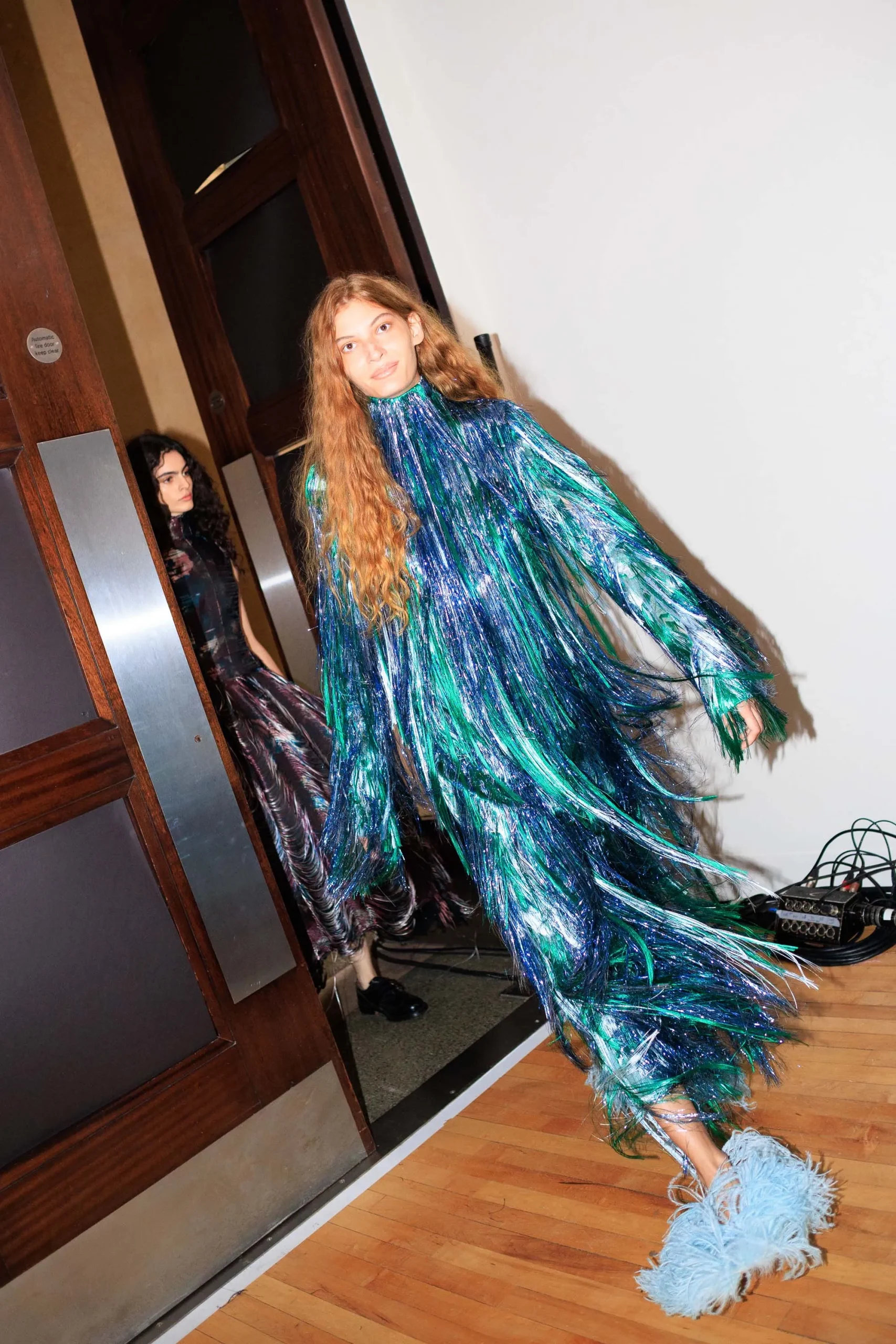 Οι καλύτερες backstage στιγμές από την Εβδομάδας Μόδας του Λονδίνου για το Φθινόπωρο 2026-36