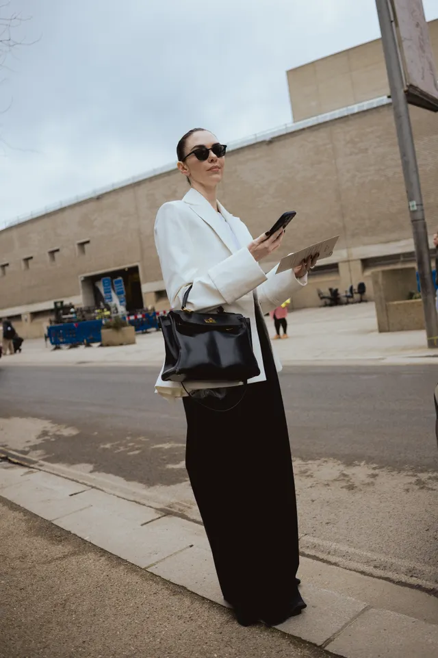 Τι φορούν τώρα στο Λονδίνο;-57