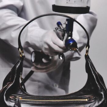 miu-miu-used-leather-πώς-κατασκευάζεται-το-περίφη-390628