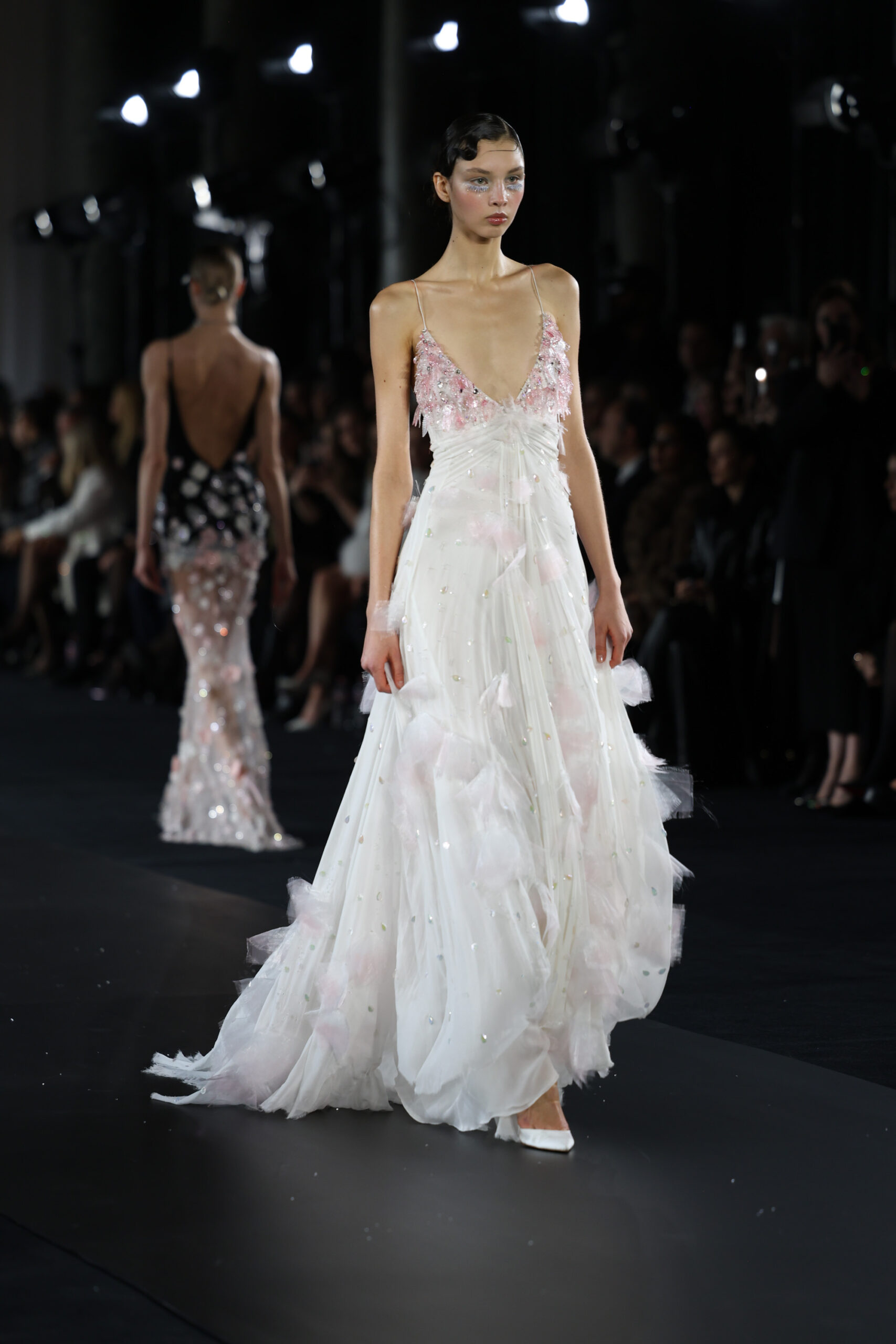 Η Celia Kritharioti στο κλαμπ της haute couture-17