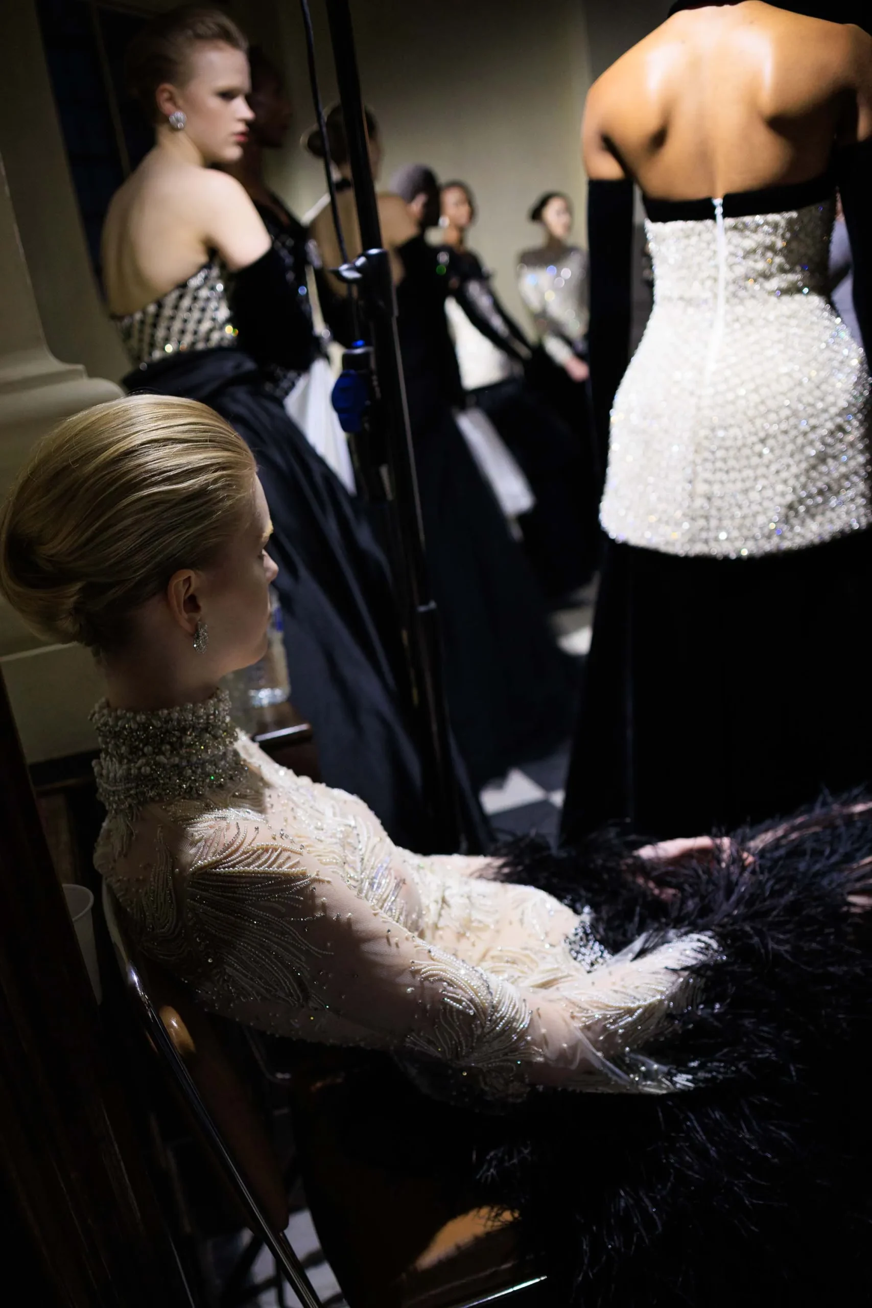 Οι καλύτερες backstage στιγμές από την Εβδομάδας Μόδας του Λονδίνου για το Φθινόπωρο 2026-23