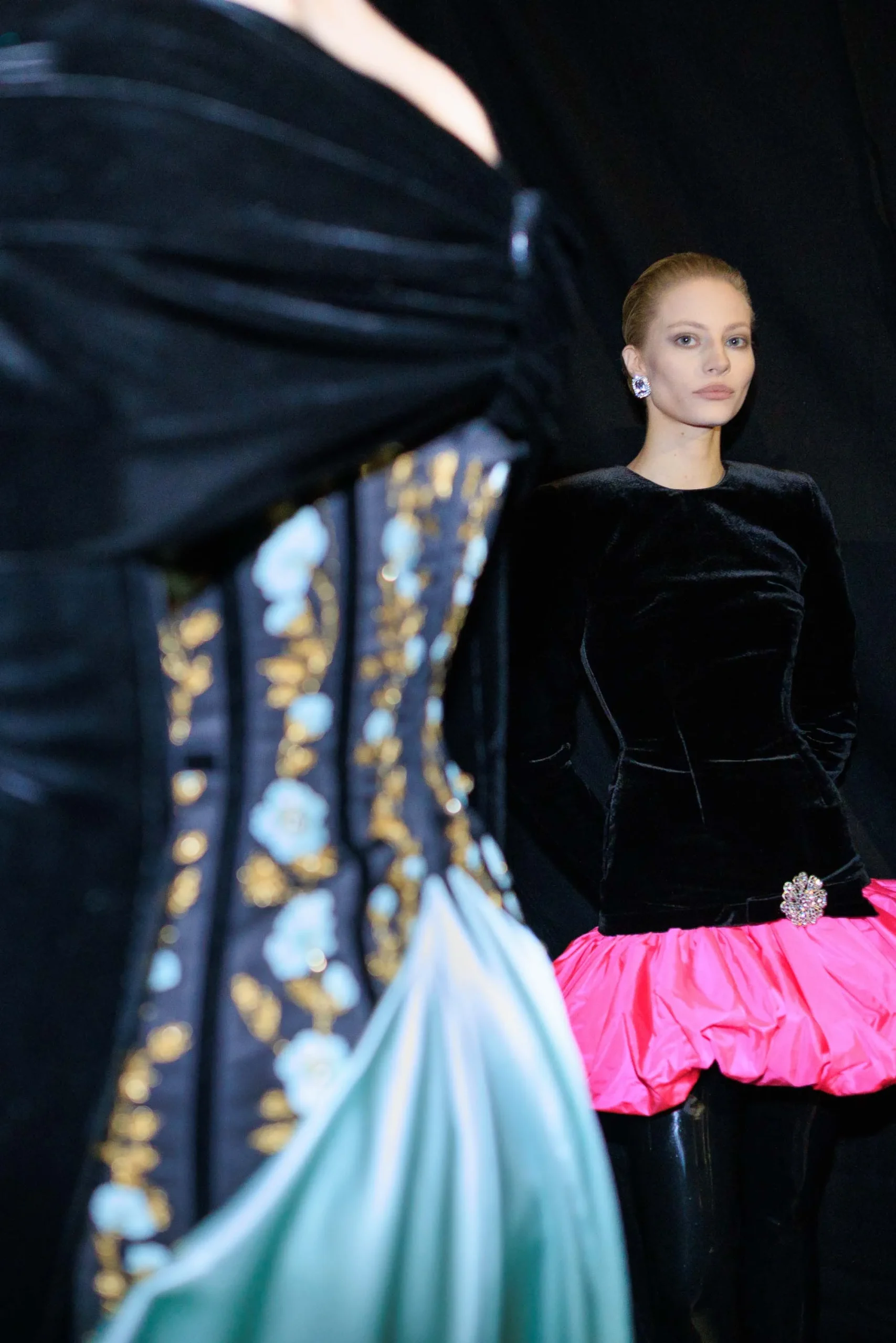 Οι καλύτερες backstage στιγμές από την Εβδομάδας Μόδας του Λονδίνου για το Φθινόπωρο 2026-18