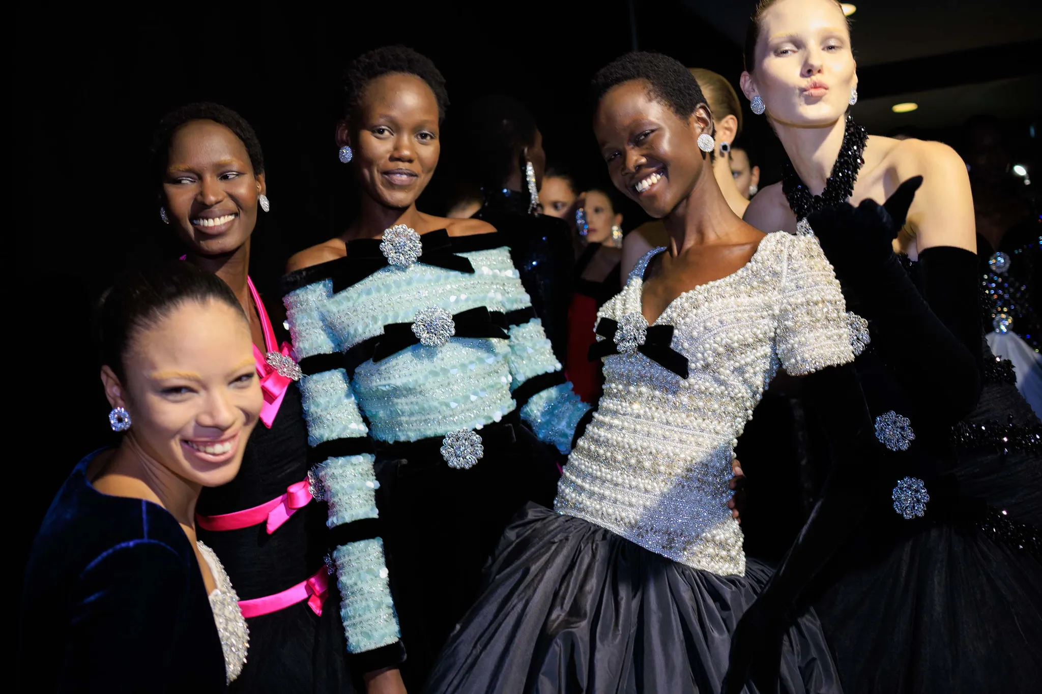 Οι καλύτερες backstage στιγμές από την Εβδομάδας Μόδας του Λονδίνου για το Φθινόπωρο 2026-17