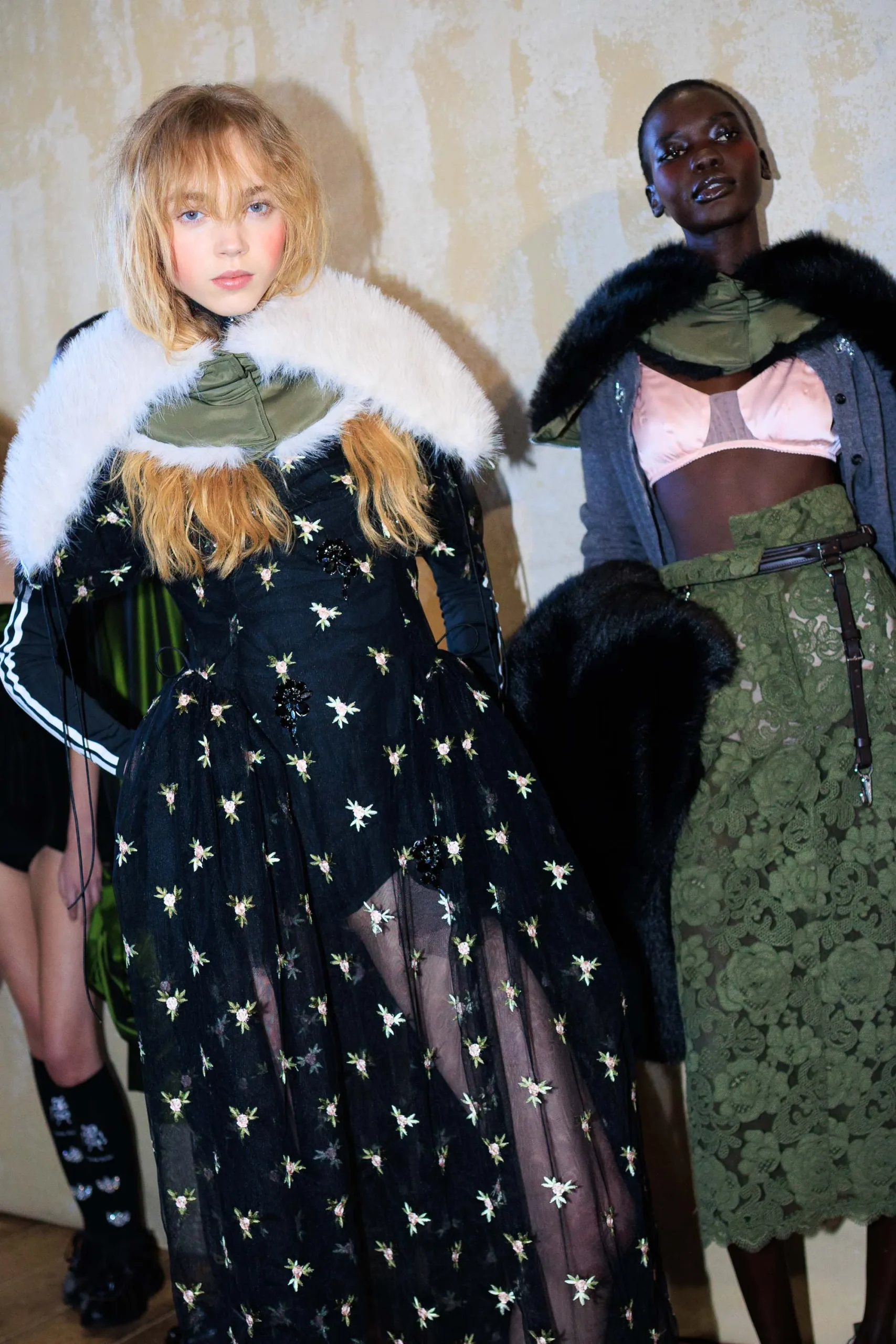 Οι καλύτερες backstage στιγμές από την Εβδομάδας Μόδας του Λονδίνου για το Φθινόπωρο 2026-24