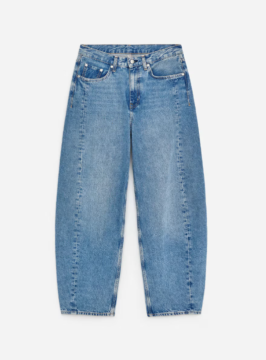 Barrel pants: Αυτή τη σεζόν θα αντικαταστήσουν τα baggy παντελόνια-3