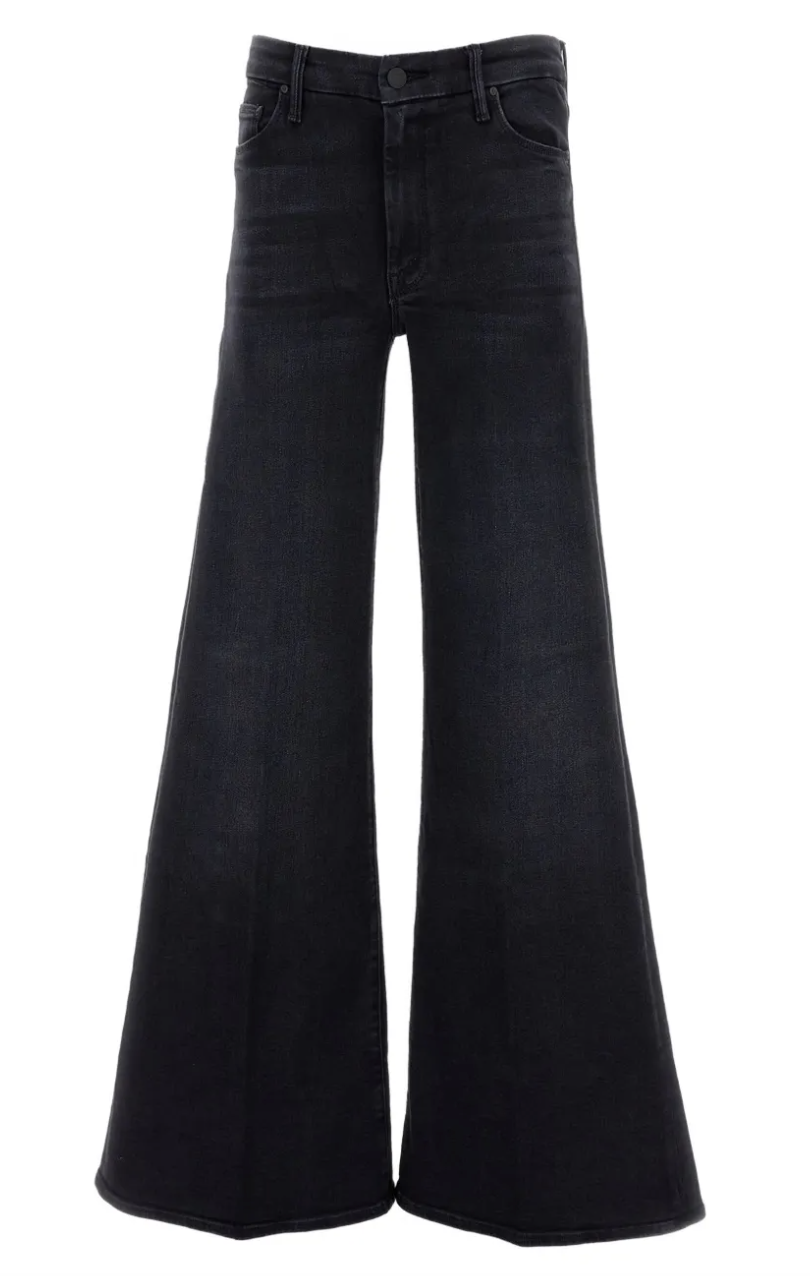 Μαύρο τζιν: Τα 5 στυλ που είναι τάση το 2026-3