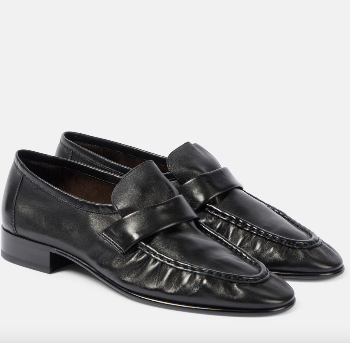 Τα loafers της Carolyn Bessette-Kennedy είναι το must-have και το 2026-2