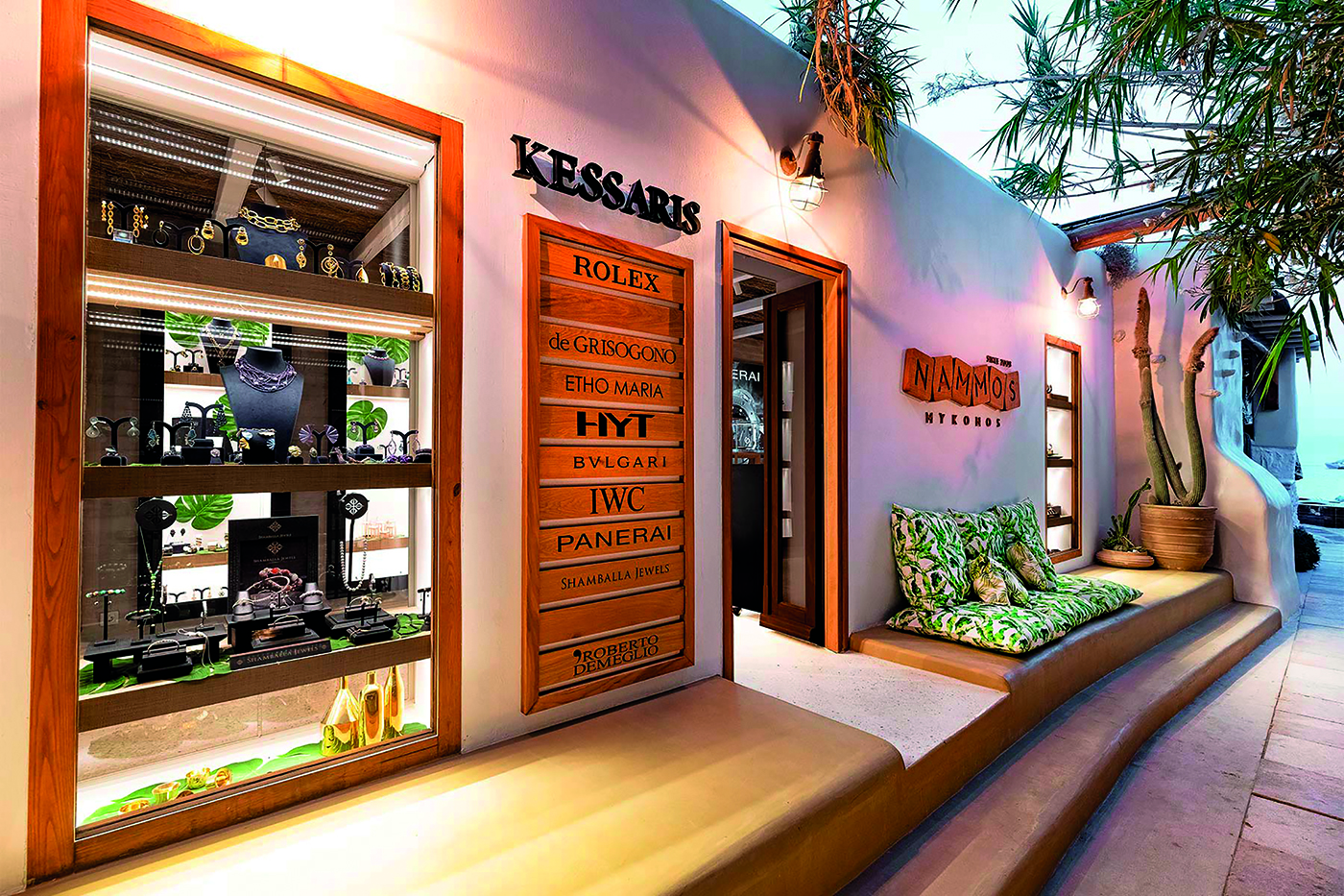 “Ένα Ρουμπίνι στο Μέρος της Καρδιάς”: Τα 60 χρόνια του Κώστα Καίσαρη στο κόσμημα σε μια πολυτελή έκδοση-7