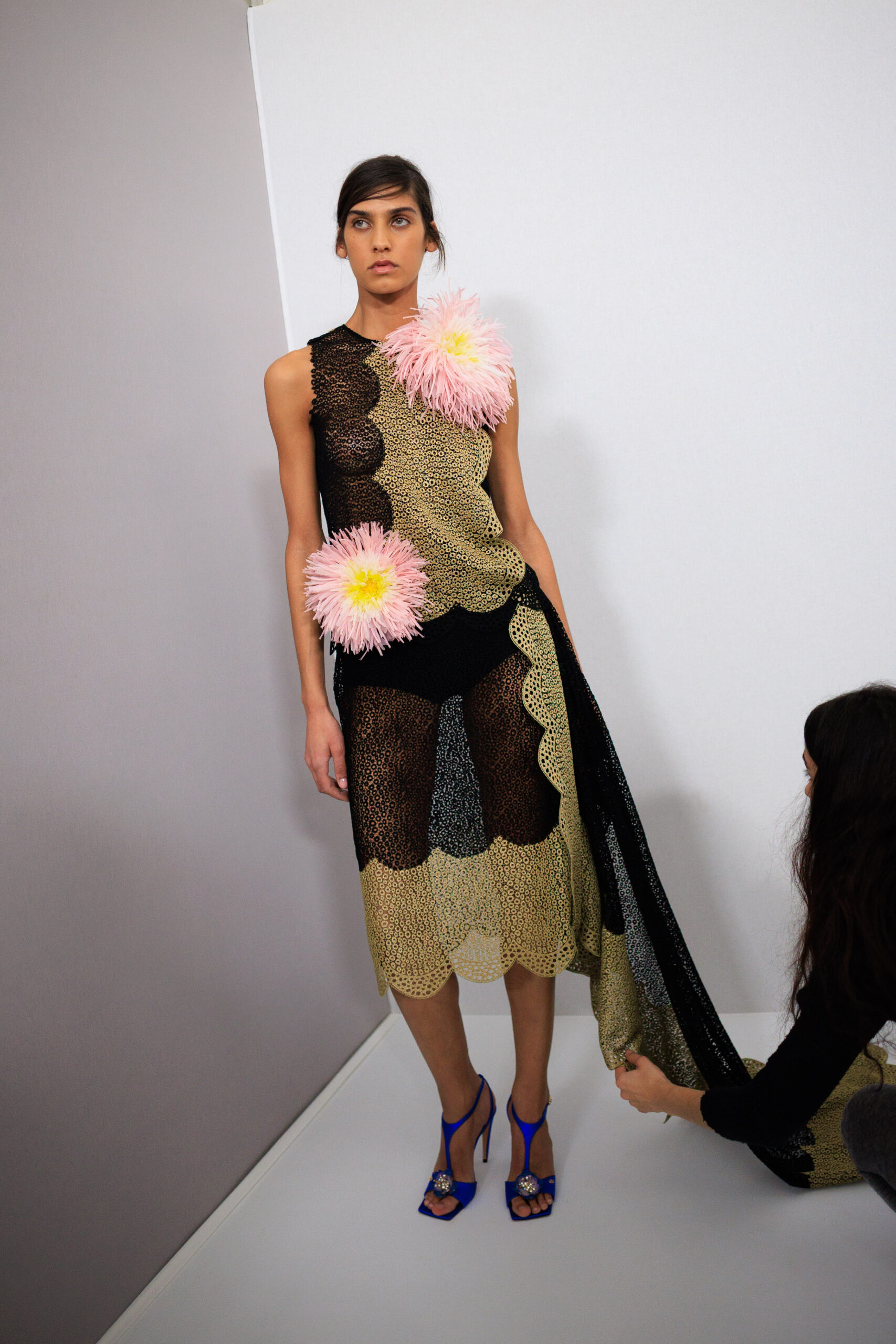 Όλες οι viral στιγμές που δεν πρέπει να χάσετε από τον Fashion Month της σεζόν Φθινόπωρο/Χειμώνας 2026-27-4