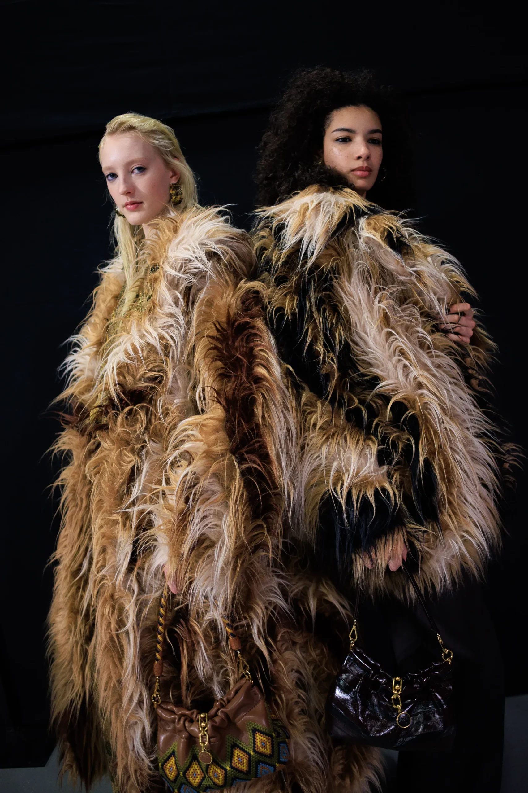 Εβδομάδα Μόδας Μιλάνου: Οι καλύτερες backstage στιγμές-86