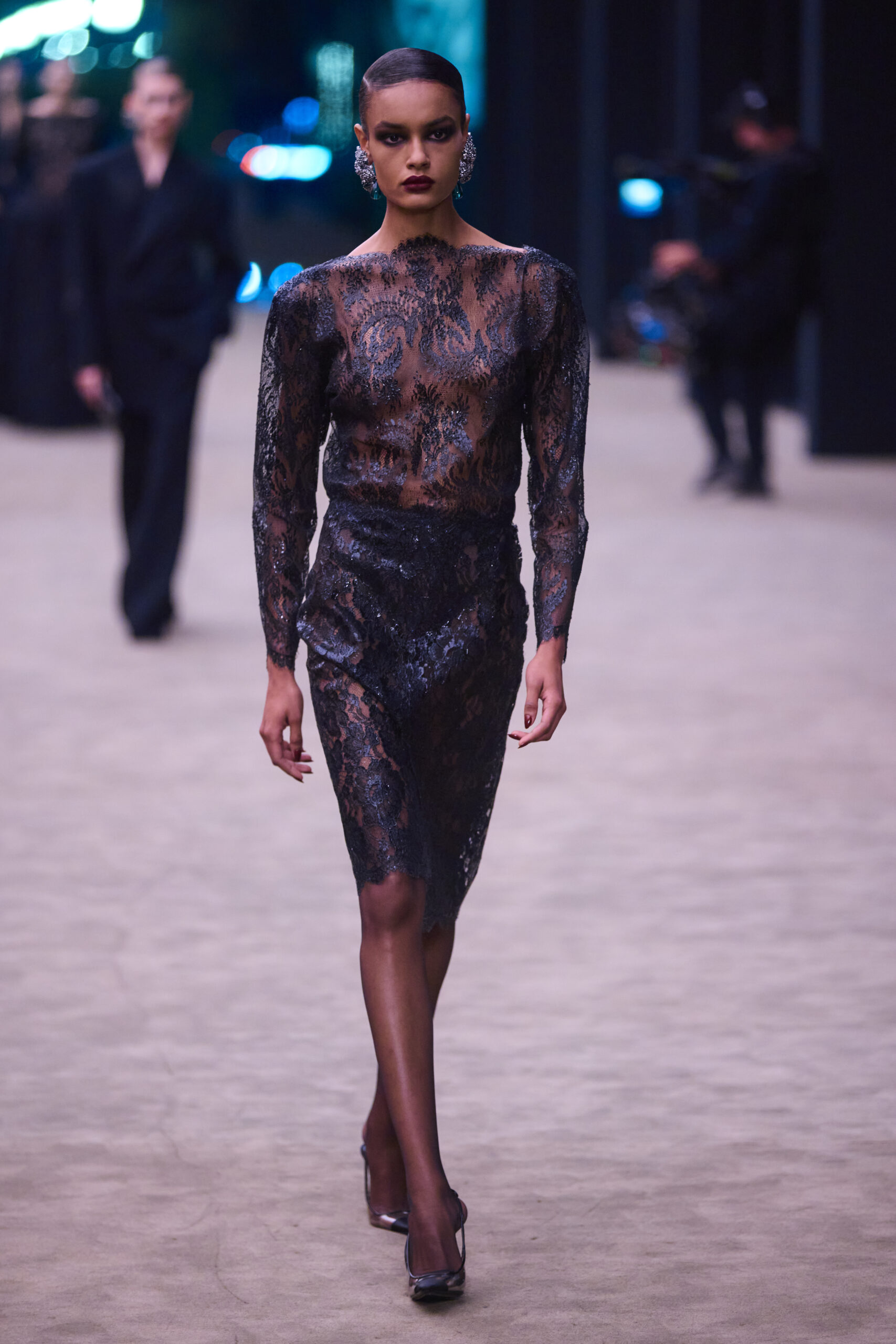 Smoking is back: Όσα ξεχωρίσαμε στη συλλογή Fall/Winter 2026-27 του Saint Laurent -4