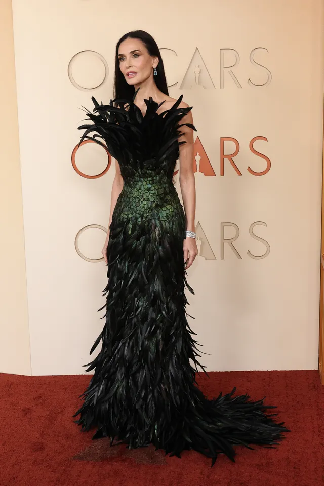 Oscars 2026: Όλα τα look στο κόκκινο χαλί-26