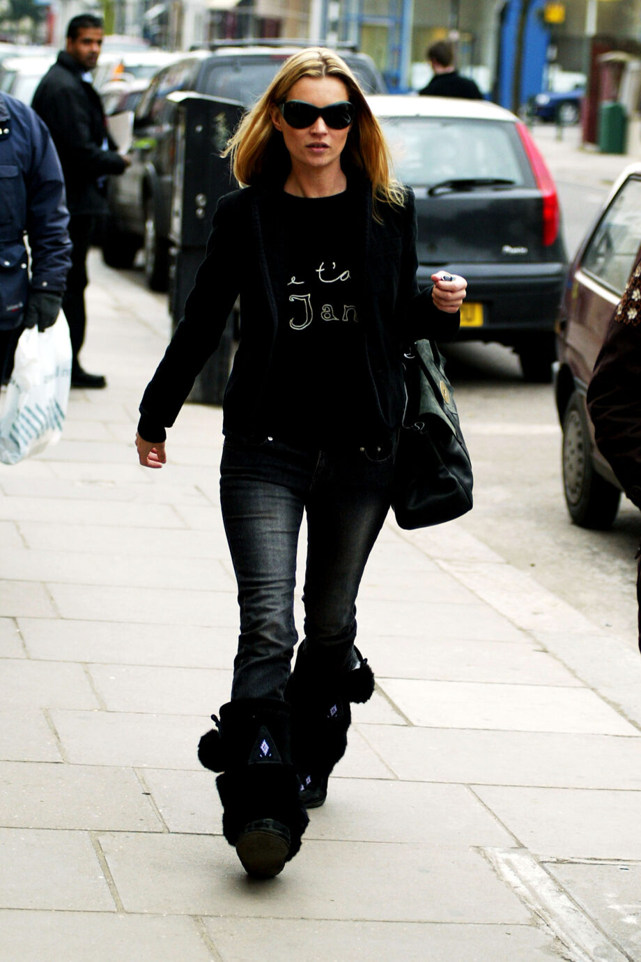 μαύρα-skinny-τζιν-επιστρέφουν-το-2026-396705