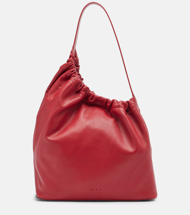 Κόκκινο και μπλε: Το χρωματικό combo που καθορίζει το στυλ της άνοιξης-6