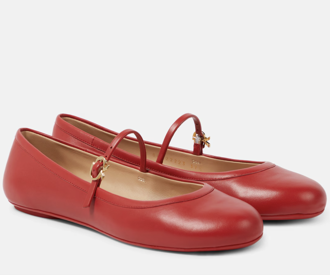 Mary-Janes: 5 στυλ για να επενδύσετε την άνοιξη 2026-3