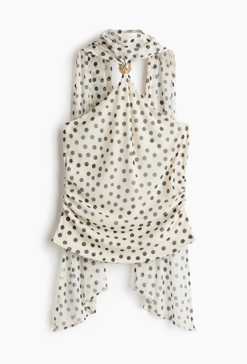 Πουά μπλούζα: Το must-have της ανοιξιάτικης γκαρνταρόμπας-5