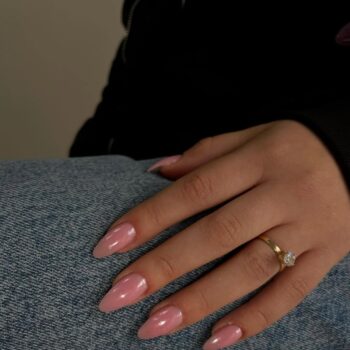 rose-water-chrome-nails-τo-ροζ-μανικιούρ-που-αλλάζει-το-στυ-393680