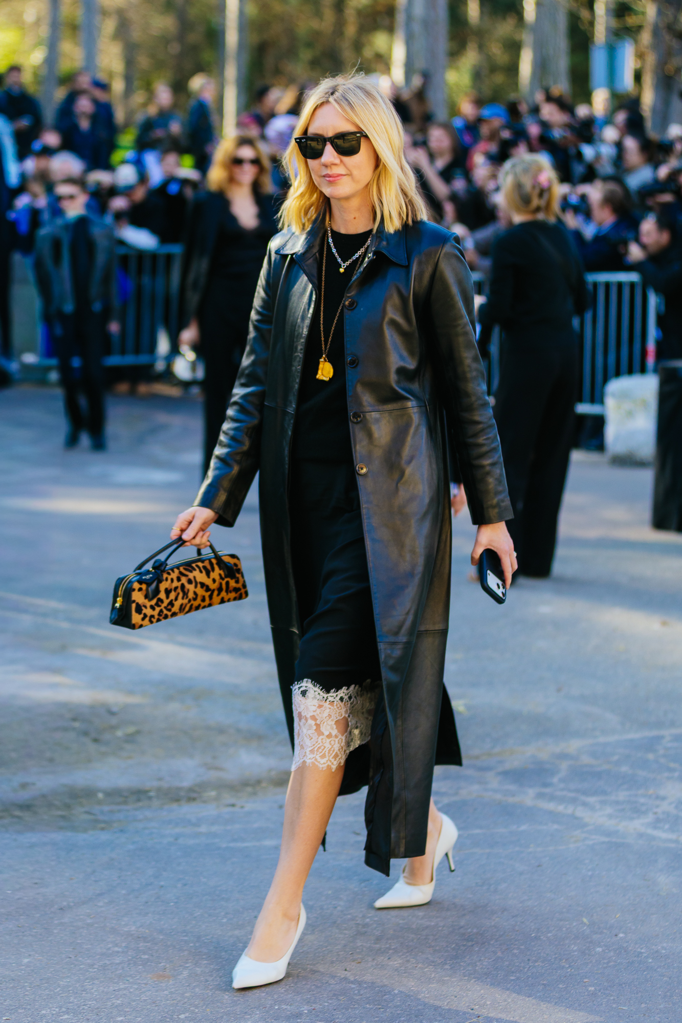 Εβδομάδα Μόδας Παρισιού: Οι καλύτερες street style στιγμές όπως τις κατέγραψε ο φακός της Vogue Greece-102