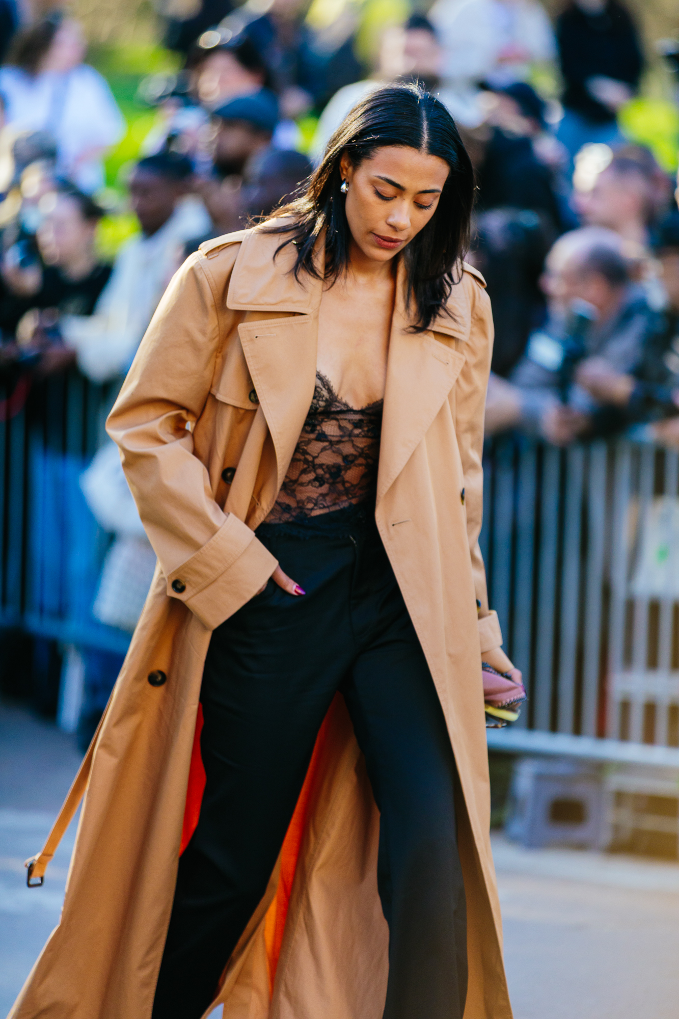 Εβδομάδα Μόδας Παρισιού: Οι καλύτερες street style στιγμές όπως τις κατέγραψε ο φακός της Vogue Greece-107