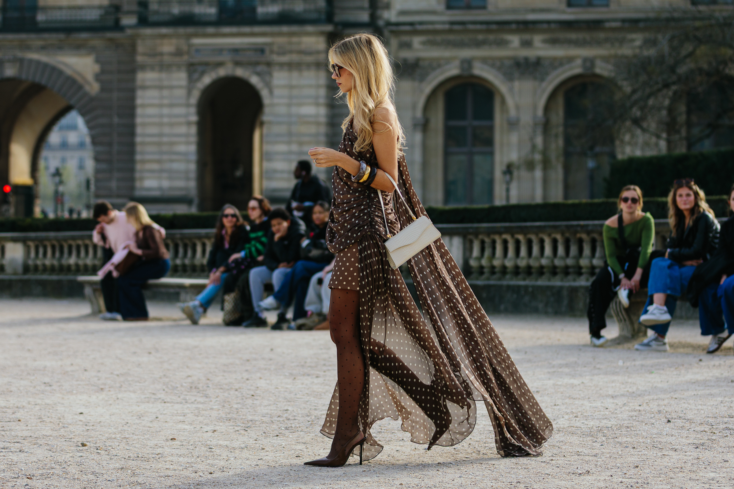 Εβδομάδα Μόδας Παρισιού: Οι καλύτερες street style στιγμές όπως τις κατέγραψε ο φακός της Vogue Greece-57