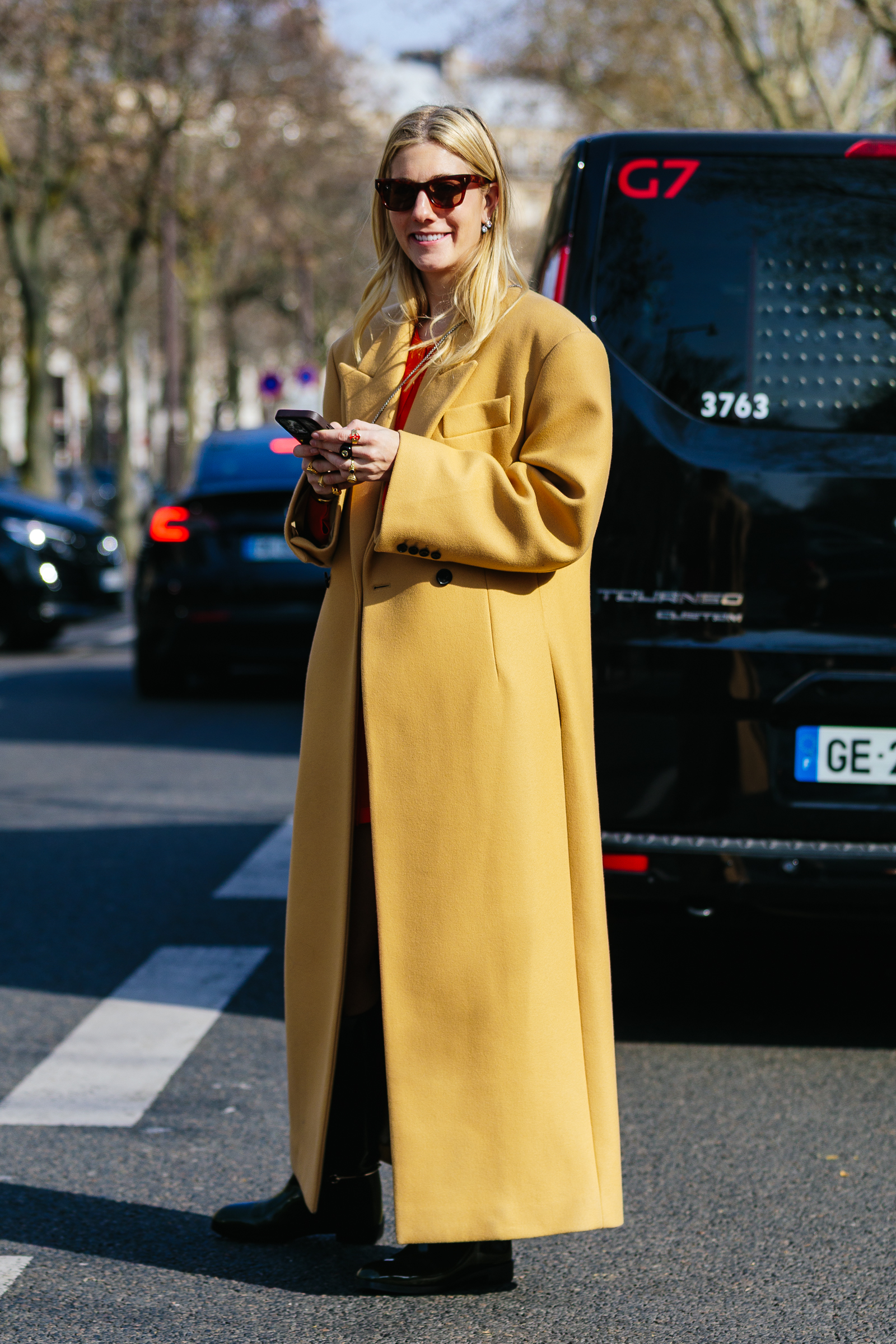 Εβδομάδα Μόδας Παρισιού: Οι καλύτερες street style στιγμές όπως τις κατέγραψε ο φακός της Vogue Greece-12