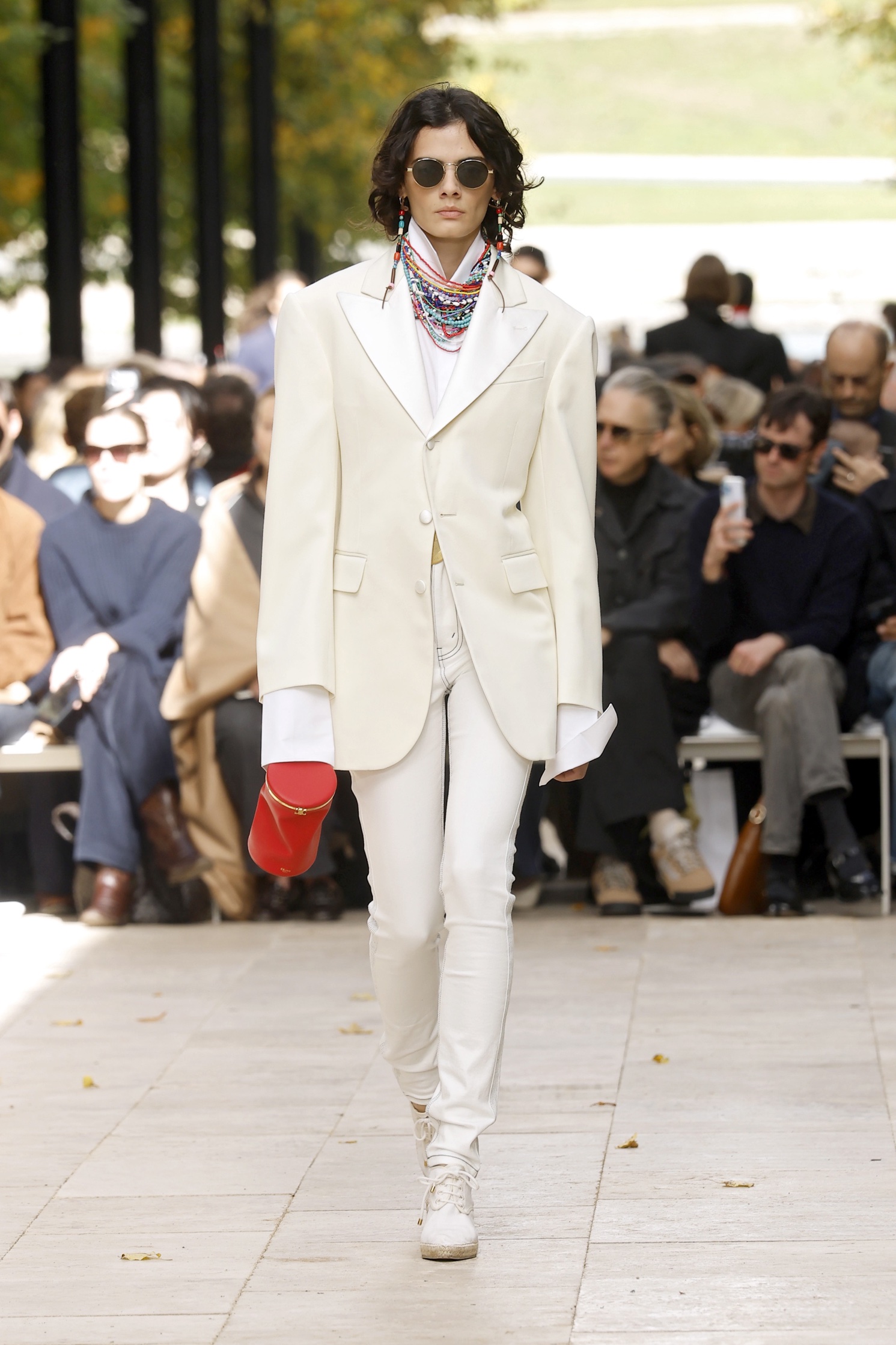 3 shoe trends που θα φορέσουμε αντί για σανδάλια φέτος-3