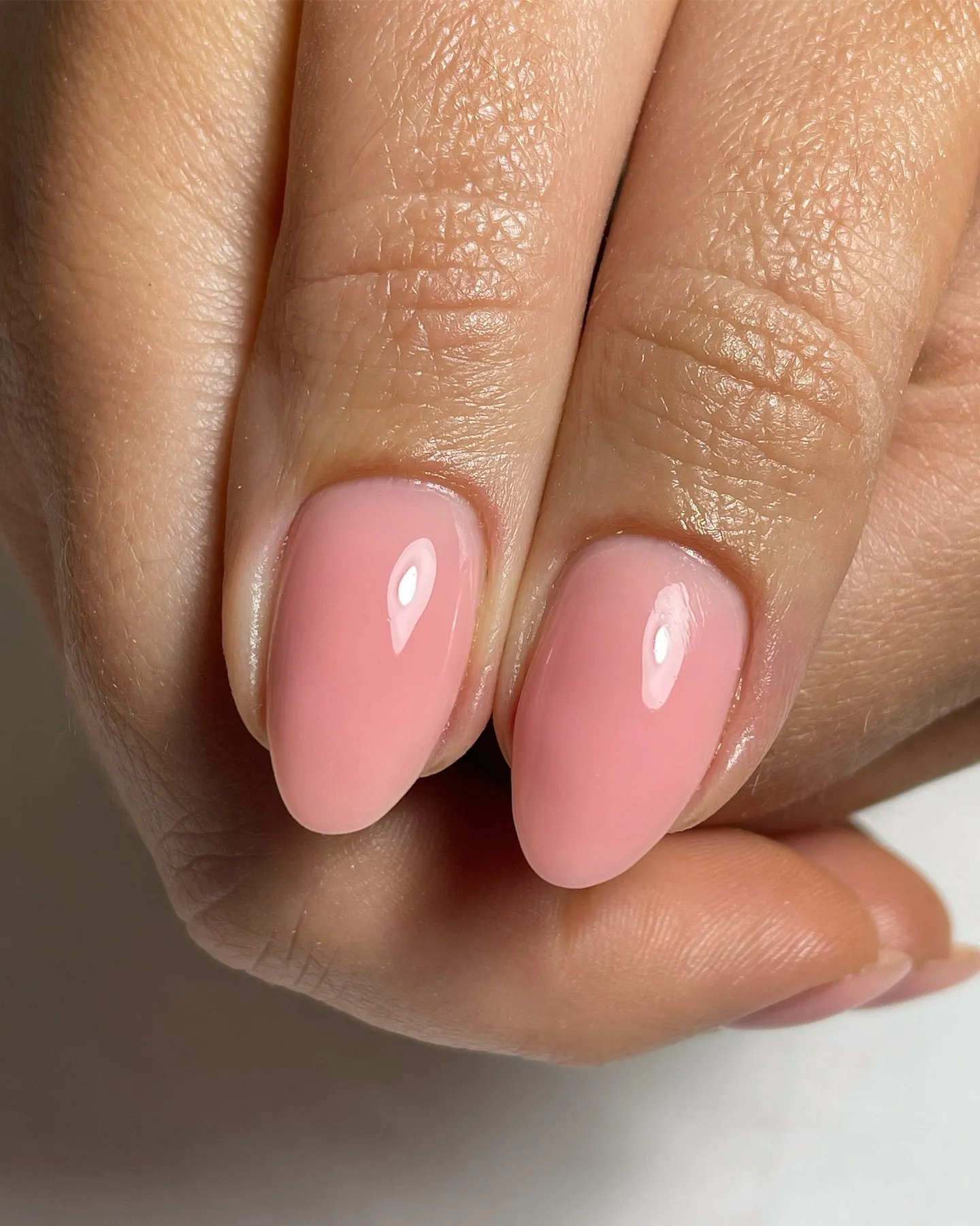 Μανικιούρ: 9 χρώματα νυχιών μας προετοιμάζουν για την άνοιξη-4