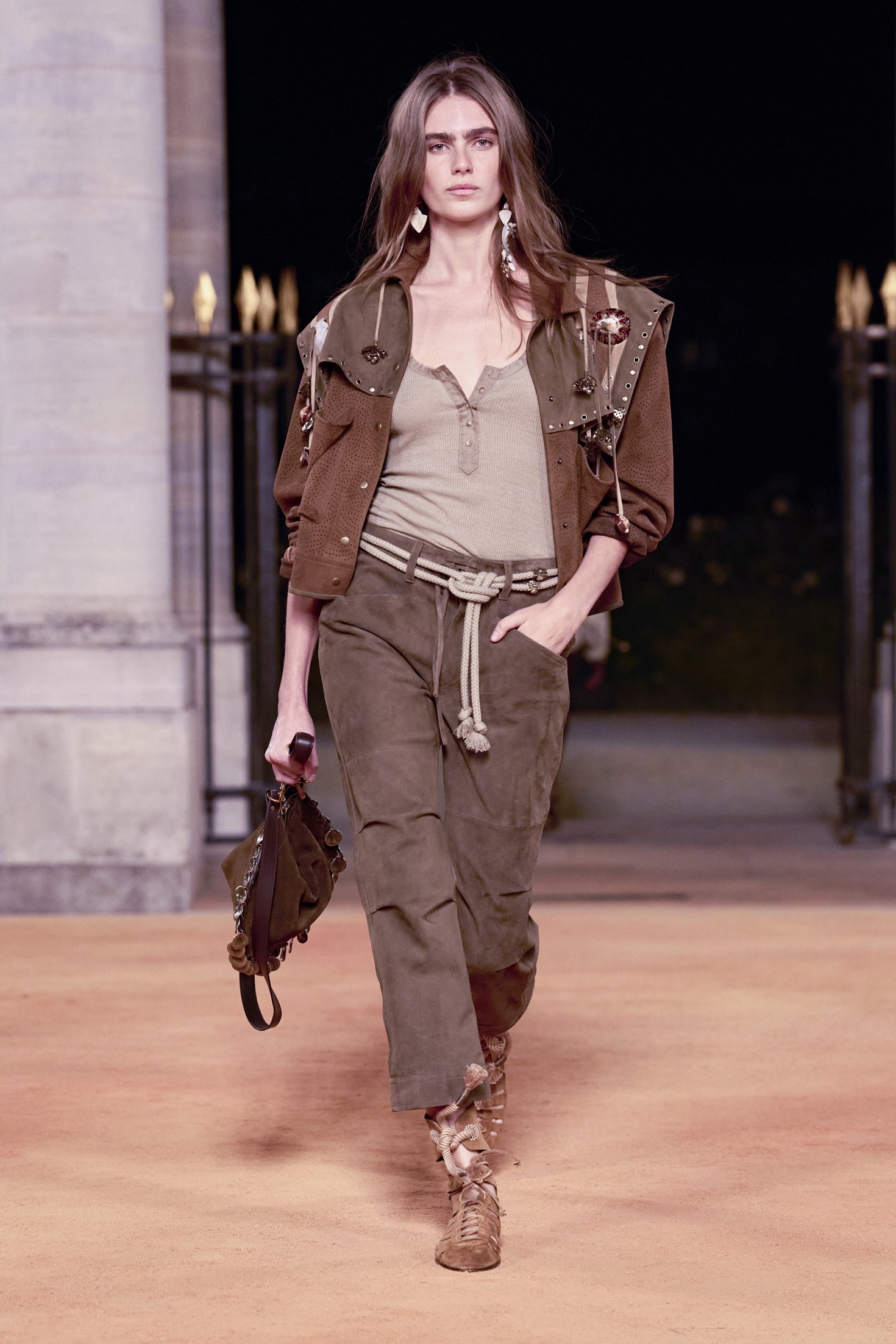 To καφέ είναι το χρώμα της Gen Z: Αυτός είναι ο λόγος-3