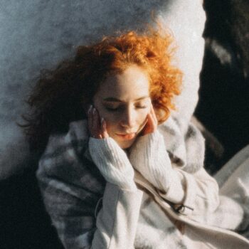 13-τροφές-που-θα-σας-βοηθήσουν-να-κοιμάσ-395382