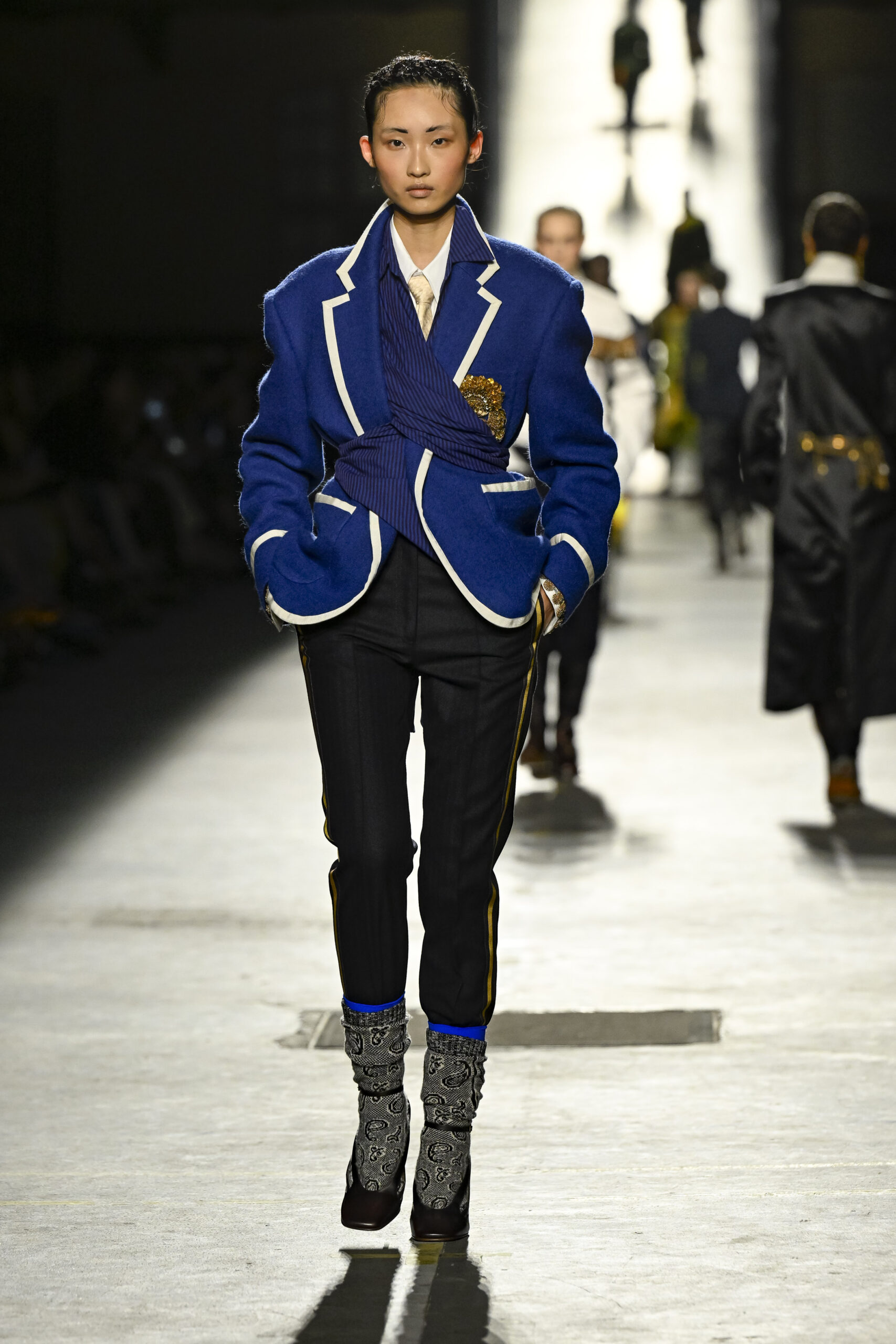 Μαύρο και μπλε: To fashion combo της επόμενης σεζόν-2