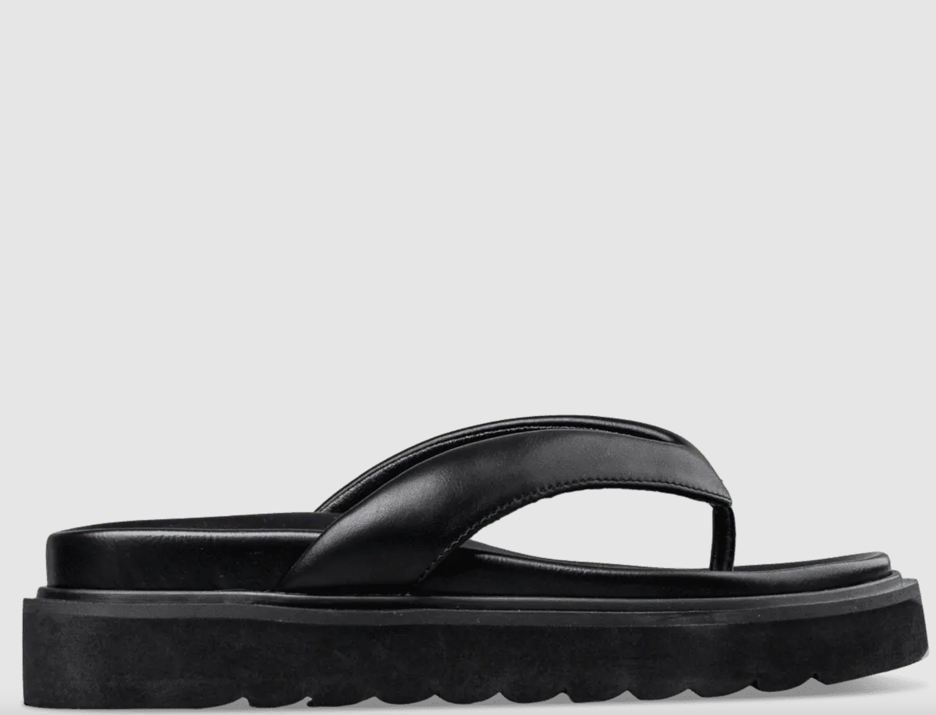 Τα 2 μαύρα πέδιλα που χρειάζεται η γκαρνταρόμπα-2