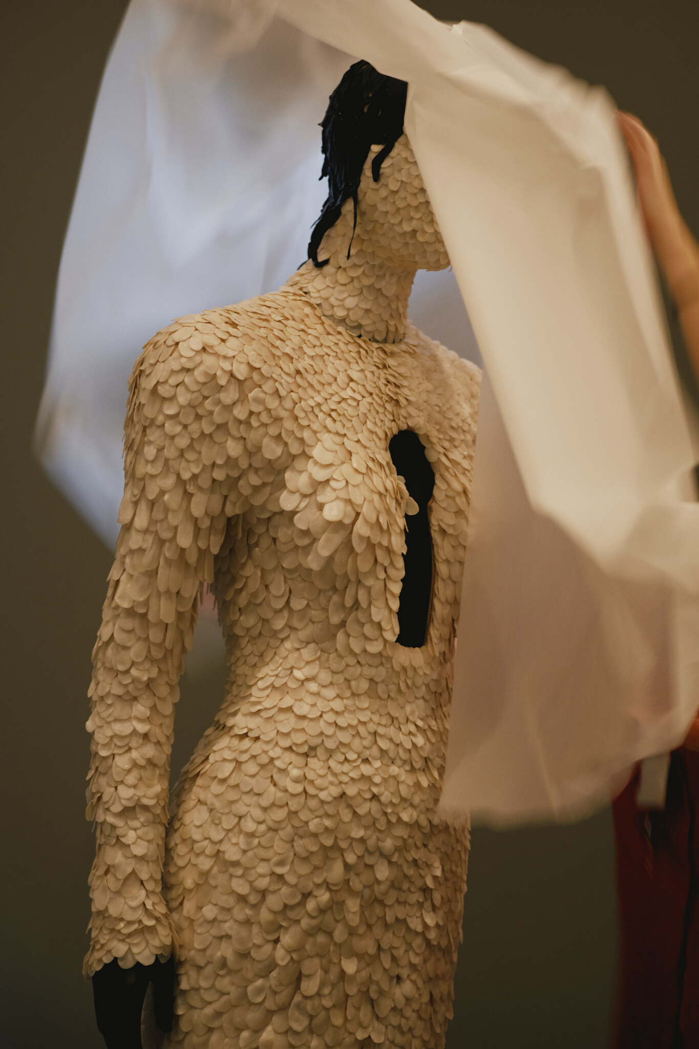 Shocking Genius: Η έκθεση Schiaparelli στο V&A είναι ο πιο δυνατός λόγος να ταξιδέψετε τώρα στο Λονδίνο-3