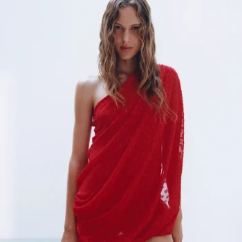 20-χρόνια-μετά-η-stella-mccartney-συνεργάζεται-ξανά-με-399143