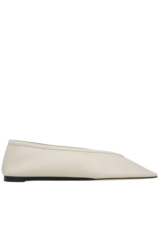 Total white: 4 ανοιξιάτικοι συνδυασμοί για κάθε στιγμή-6